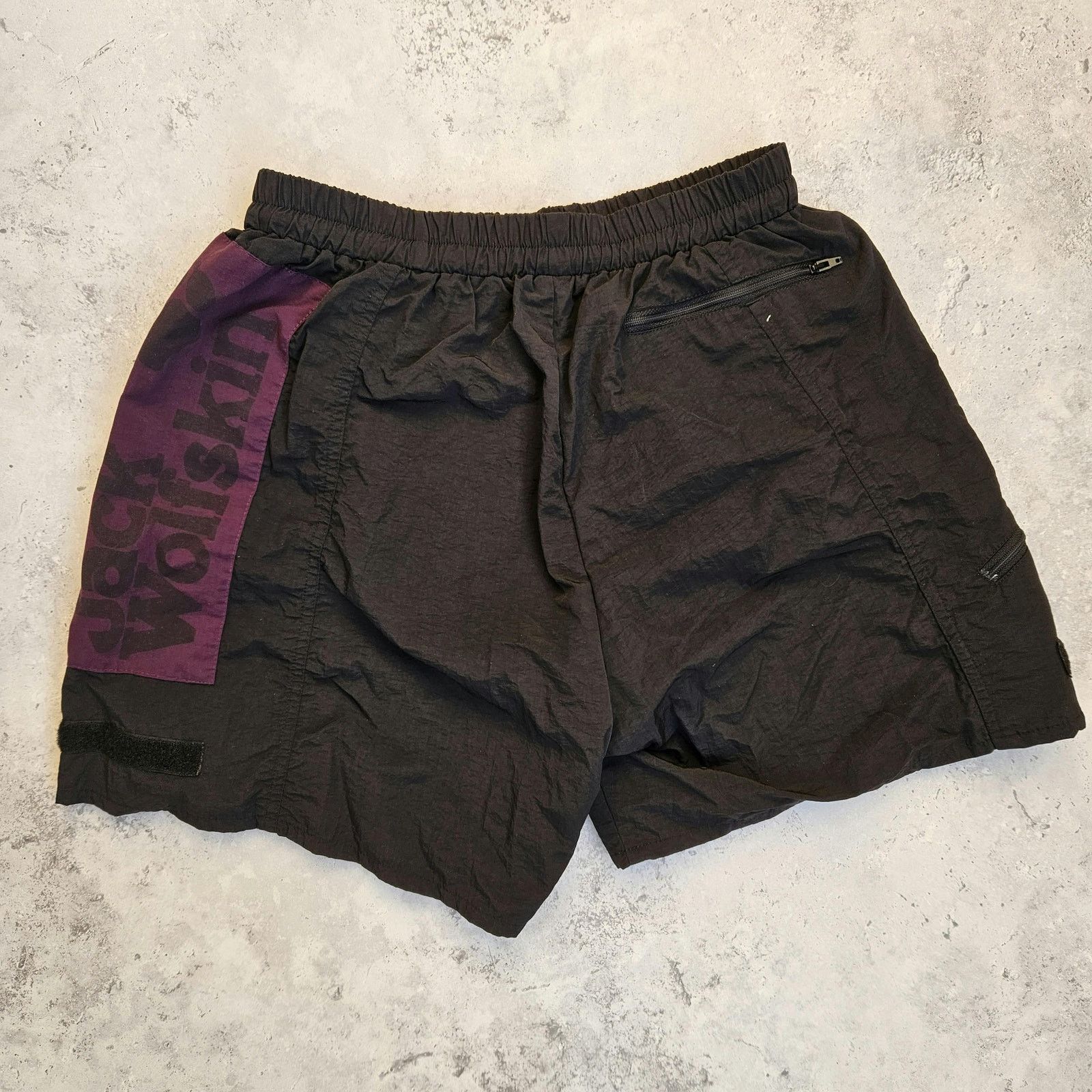 Jack Wolfskin Vintage Jack Wolfskin Black Nylon Shorts Size US 32 / EU 48 - 2 Thumbnail