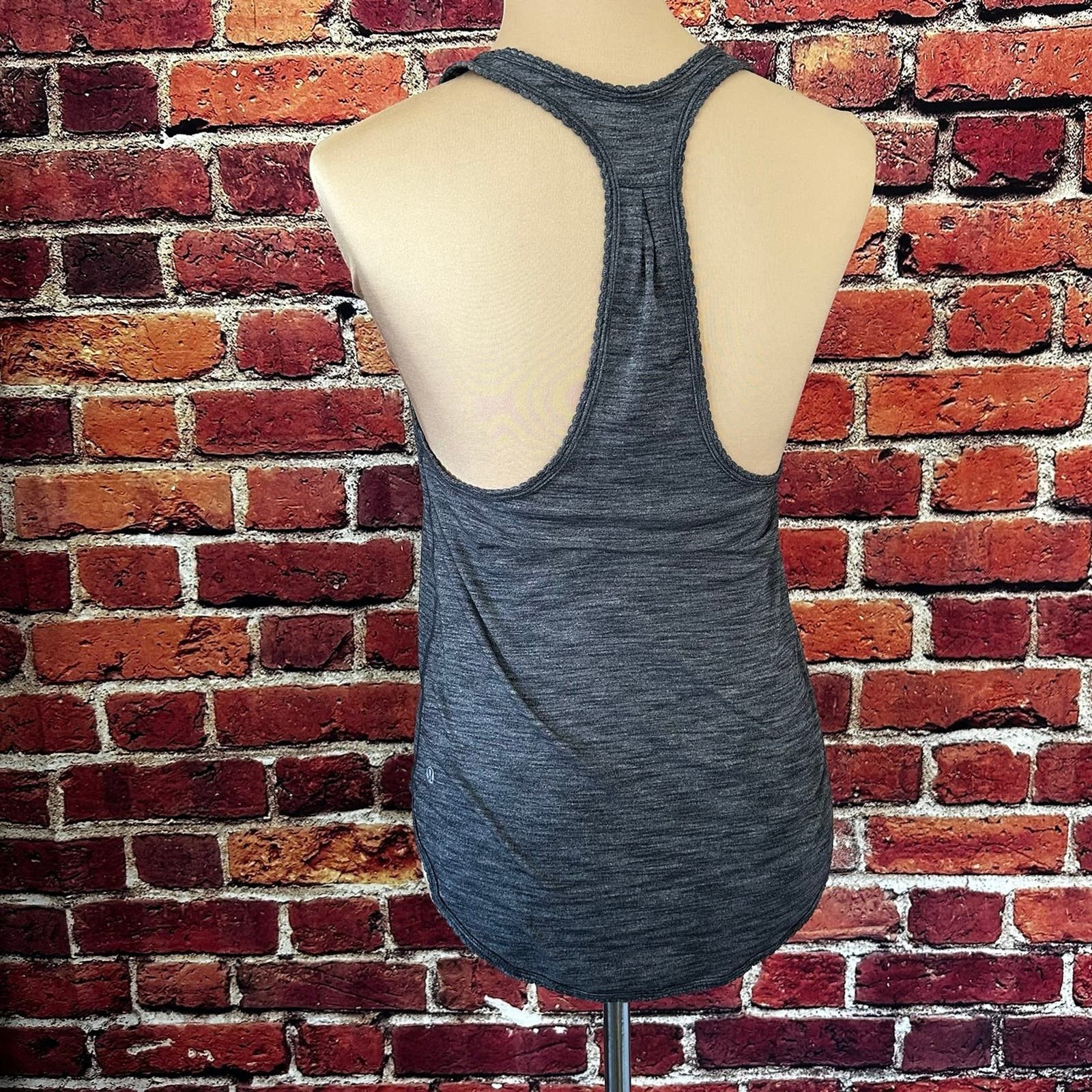 Lululemon Lululemon Tank Top Size M / US 6-8 / IT 42-44 - 3 Thumbnail