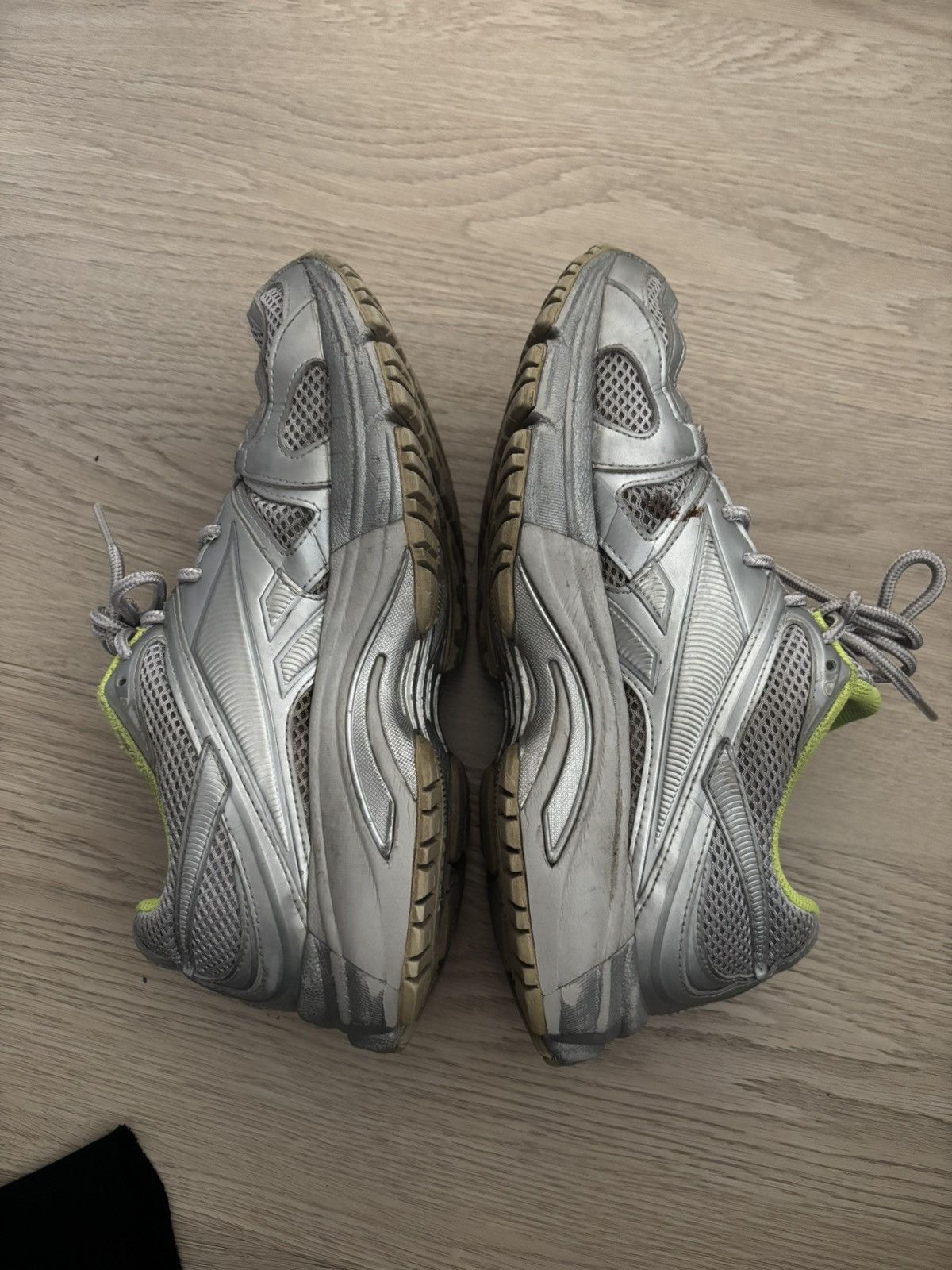 Vetements Vetements x reebok Size US 7.5 / EU 40-41 - 2 Thumbnail