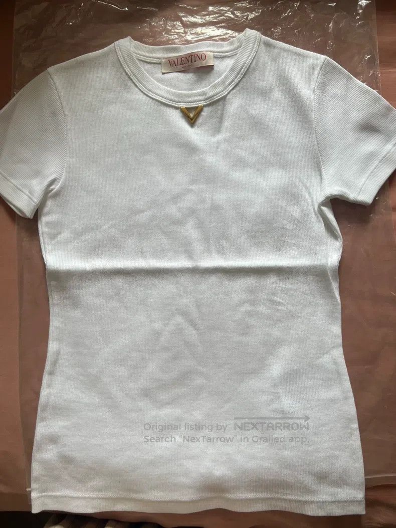 Valentino Valentino Solid logo patch crew neck short-sleeved T-shir Size S / US 4 / IT 40 - 4 Thumbnail