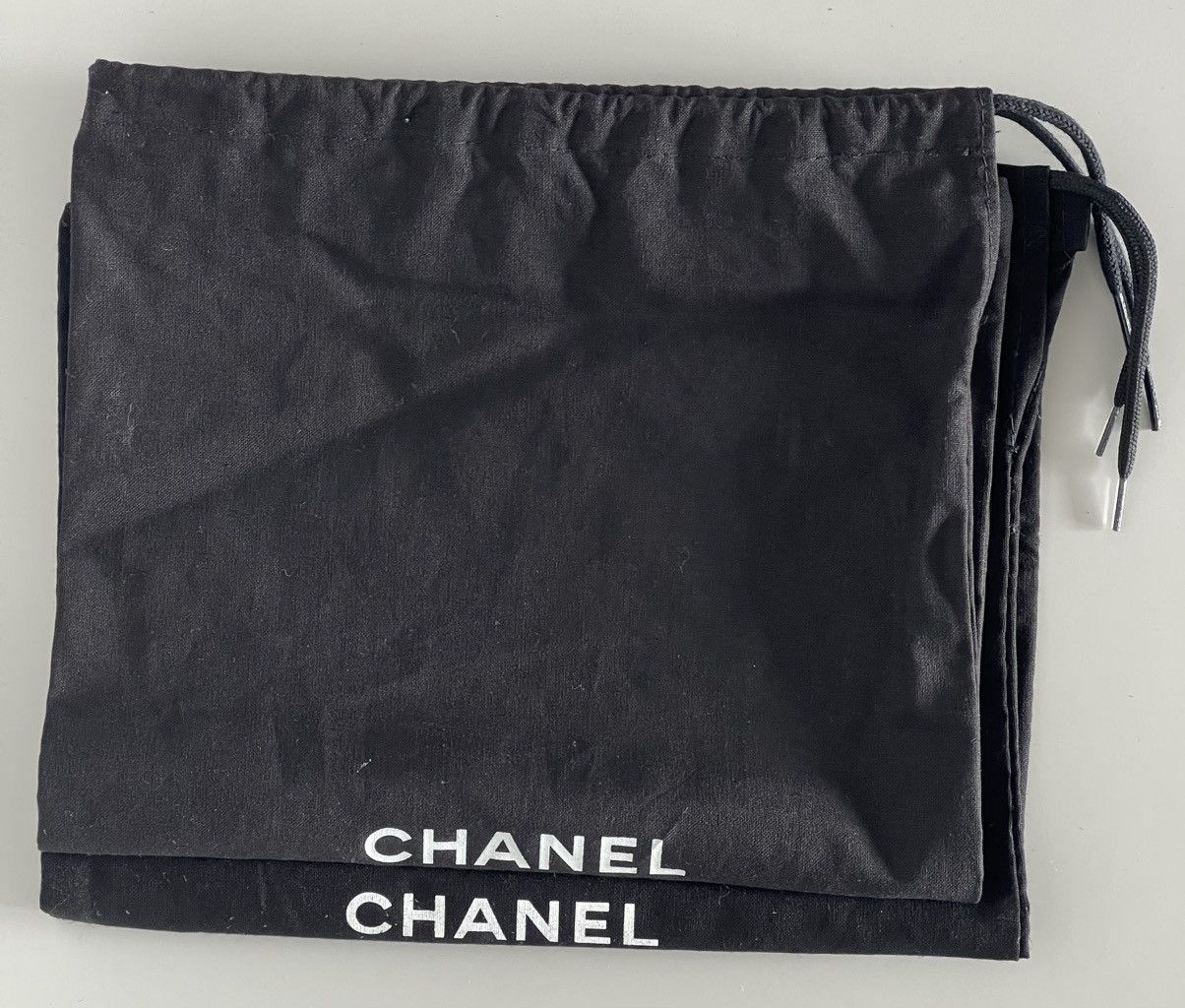 Chanel CHANEL sneakers, navy/white, size 41 Size US 8 / EU 41 - 16 Thumbnail