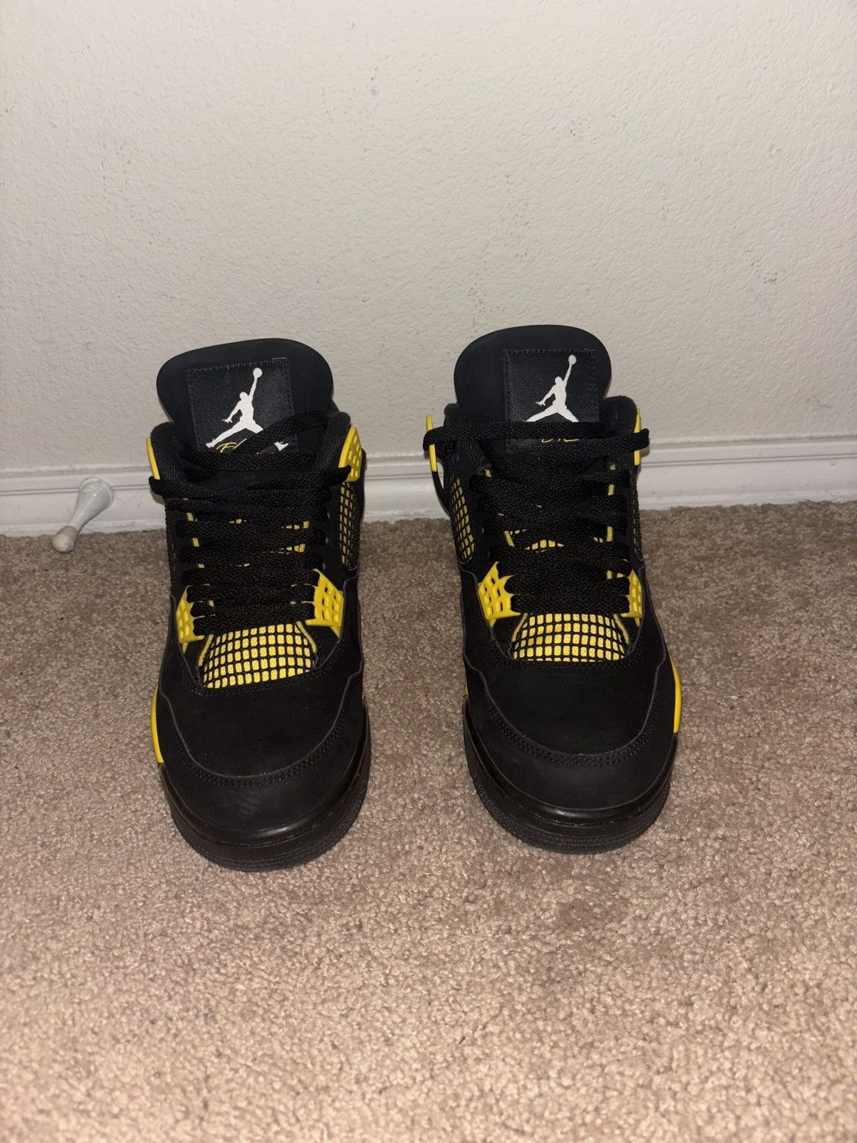 Other Jordan 4 retro Thunder (2023) Size US 9 / EU 42 - 1 Thumbnail