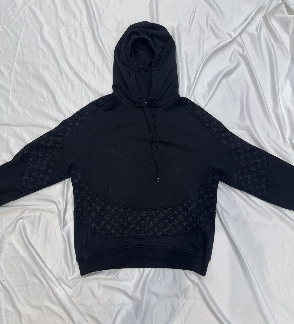 Louis Vuitton Louis Vuitton Monogram Circle Cut Hoodie XL Size US XL / EU 56 / 4 - 1 Thumbnail