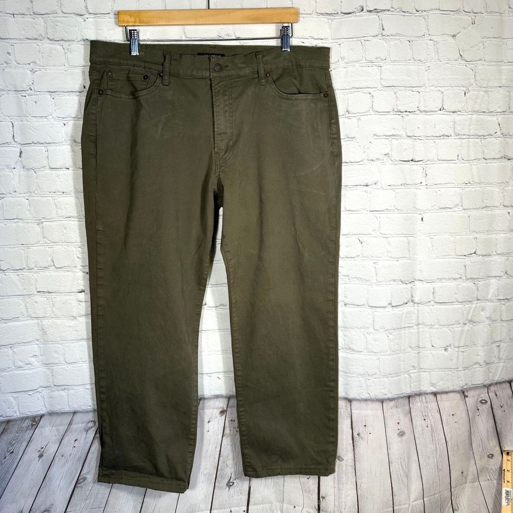 Lucky Brand Lucky Brand Mens Olive Green Straight Leg 5-Pocket Pants 38 Inseam 30 Regular Fit Cotton Blend Chino Casual Mens Size US 38 / EU 54 - 2 Thumbnail