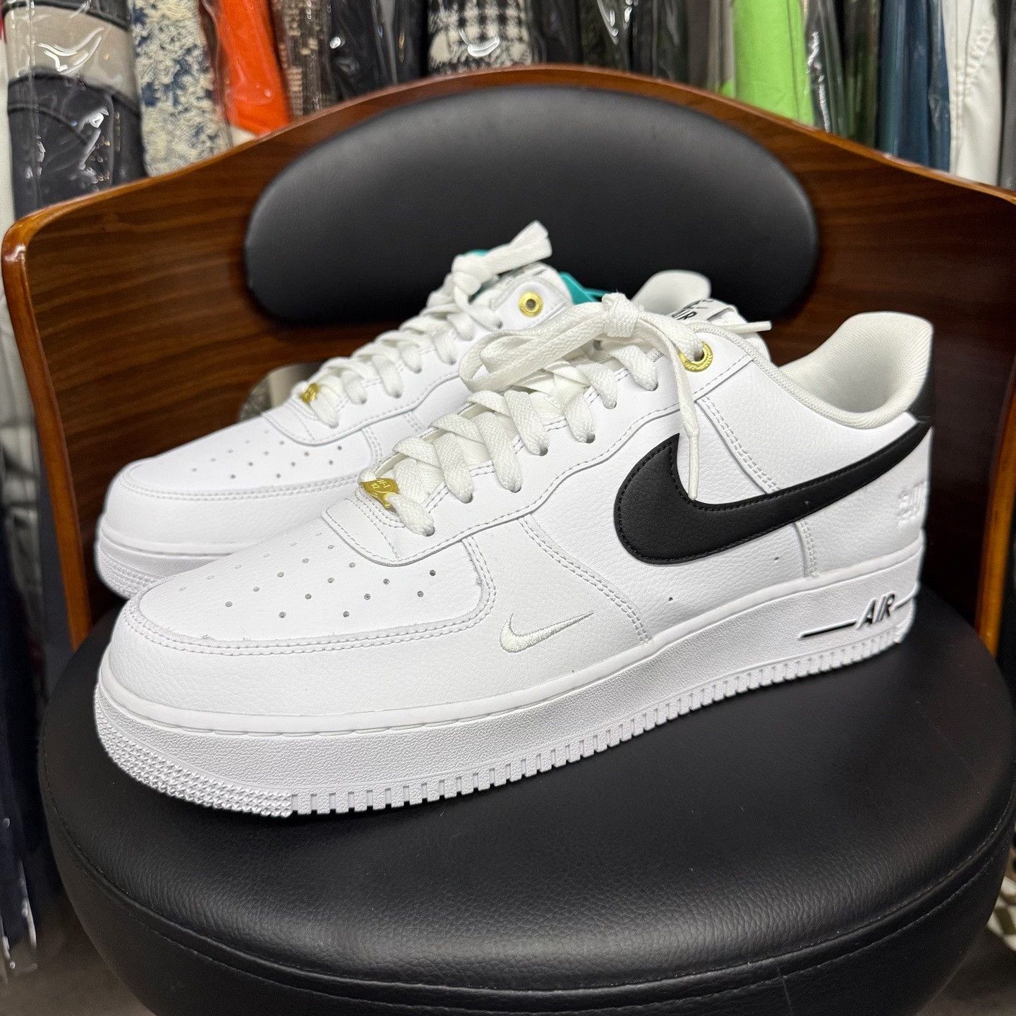 Nike Nike AF1 Limited White Lowtop Sneakers 40 Men Size US 7.5 / EU 40-41 - 1 Thumbnail