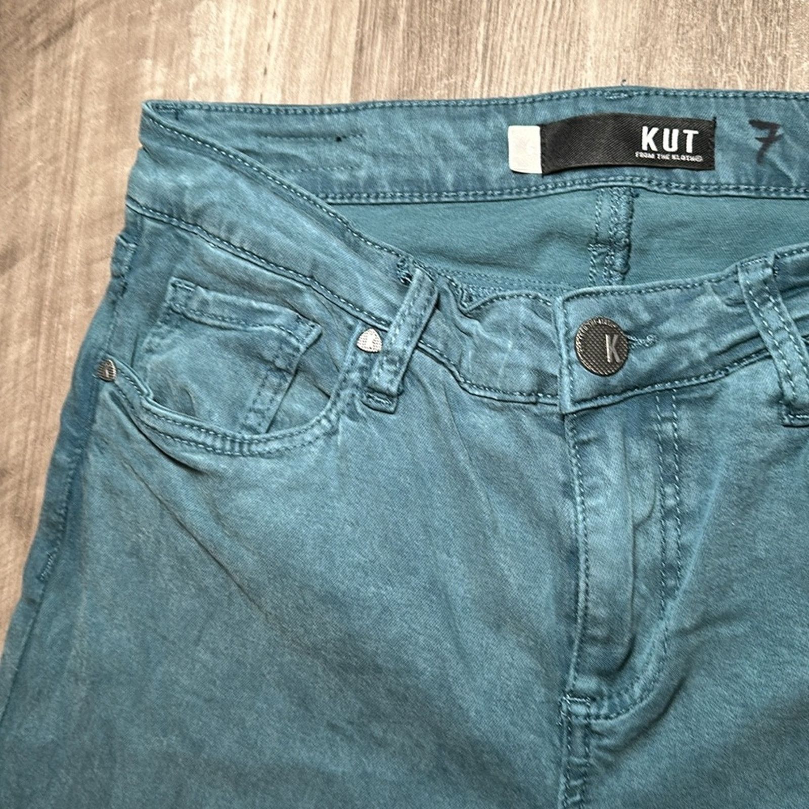 Other Kut From the Kloth Amy Crop Straight Leg Jeans - 6 Size 28" / US 6 / IT 42 - 5 Thumbnail