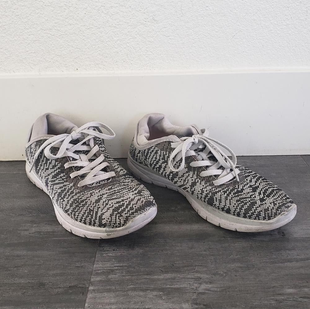 Designer Grey Detailed C9 Athletic Sneaks Size US 8 / IT 38 - 2 Thumbnail