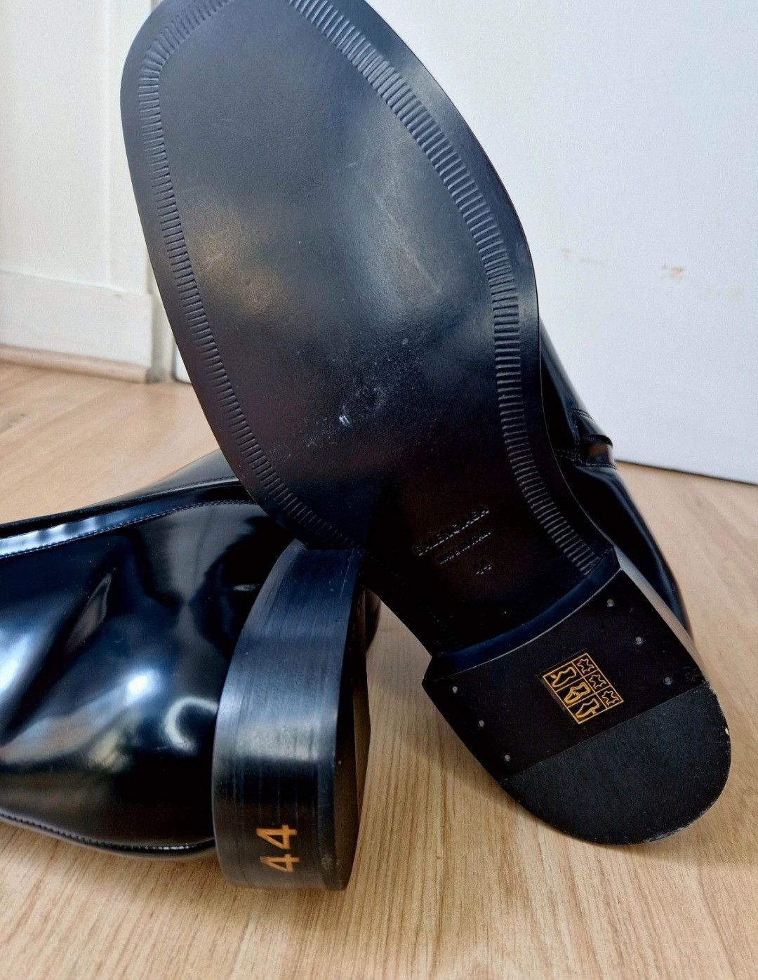 Balenciaga Balenciaga boots in black varnished calfskin brilliant Size US 11 / EU 44 - 13 Thumbnail