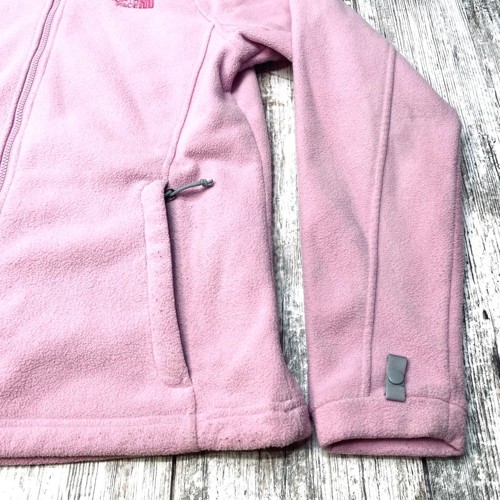The North Face VINTAGE The North Face Women’s Pink Fleece Jacket Full Zip Medium Cancer Awareness 7392 Size M / US 6-8 / IT 42-44 - 4 Thumbnail