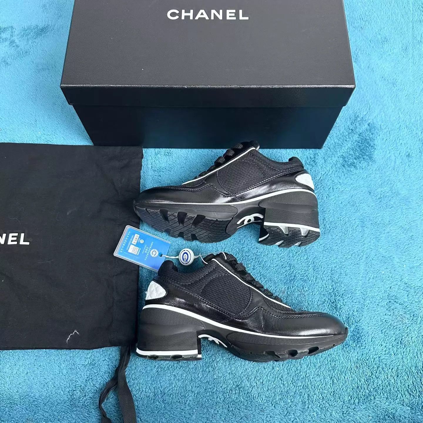 Chanel Chanel 25K Suede Calf Low-Top Heel Sneaker Black 35 Size US 4.5 / IT 34.5 - 3 Thumbnail