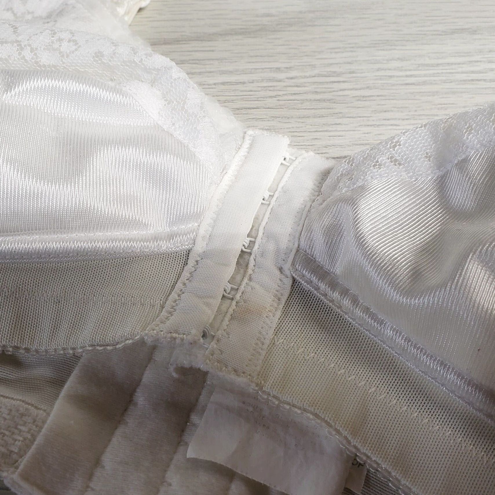 Vintage Rhapsody Bra Women's 34B White Sturgis Michigan 1563W Size ONE SIZE - 5 Thumbnail