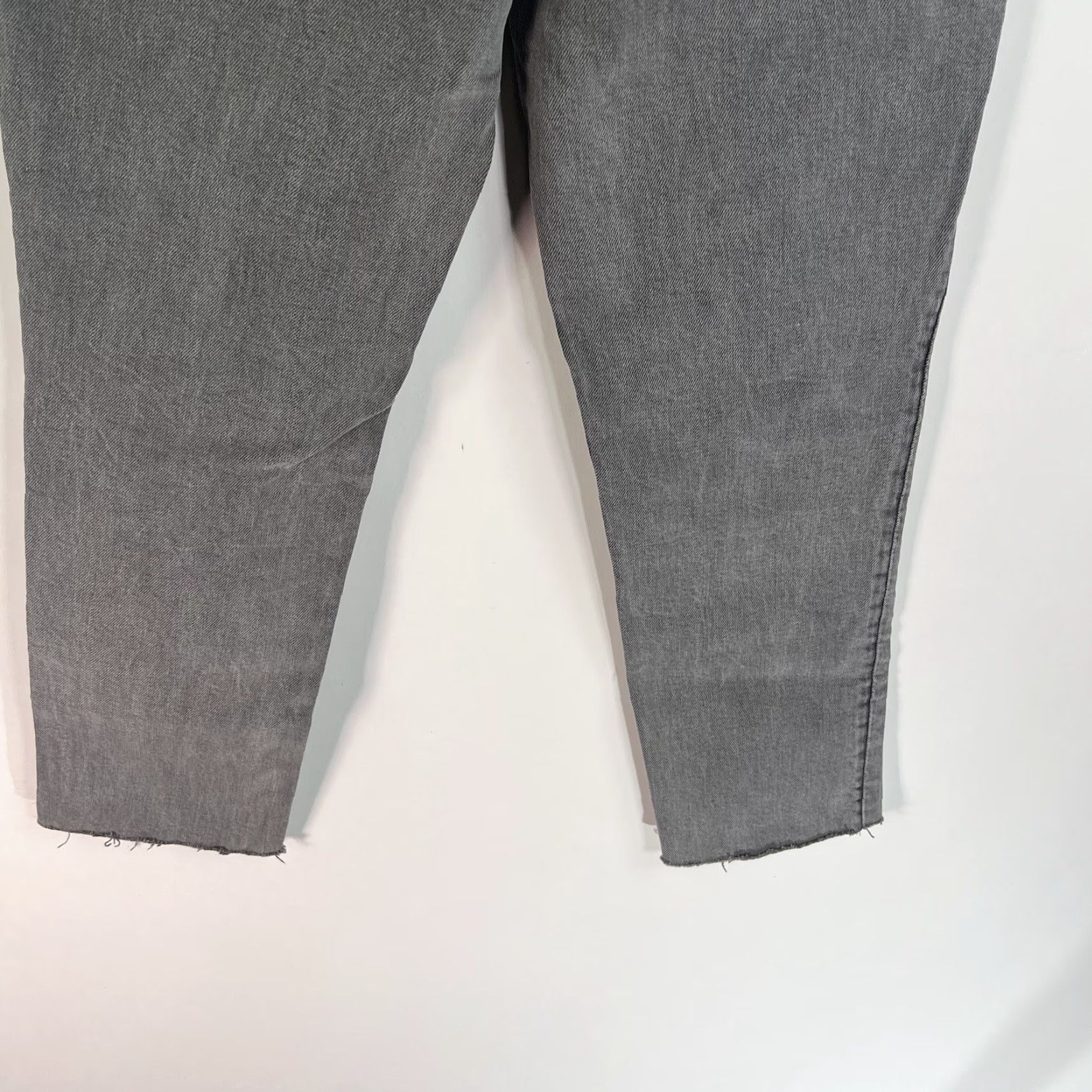 Banana Republic VINTAGE Banana Republic High Waist Stretch Ruff Hem Denim Jeans Womens SZ26 Black 24X26 Size 26" / US 2 / IT 38 - 6 Thumbnail