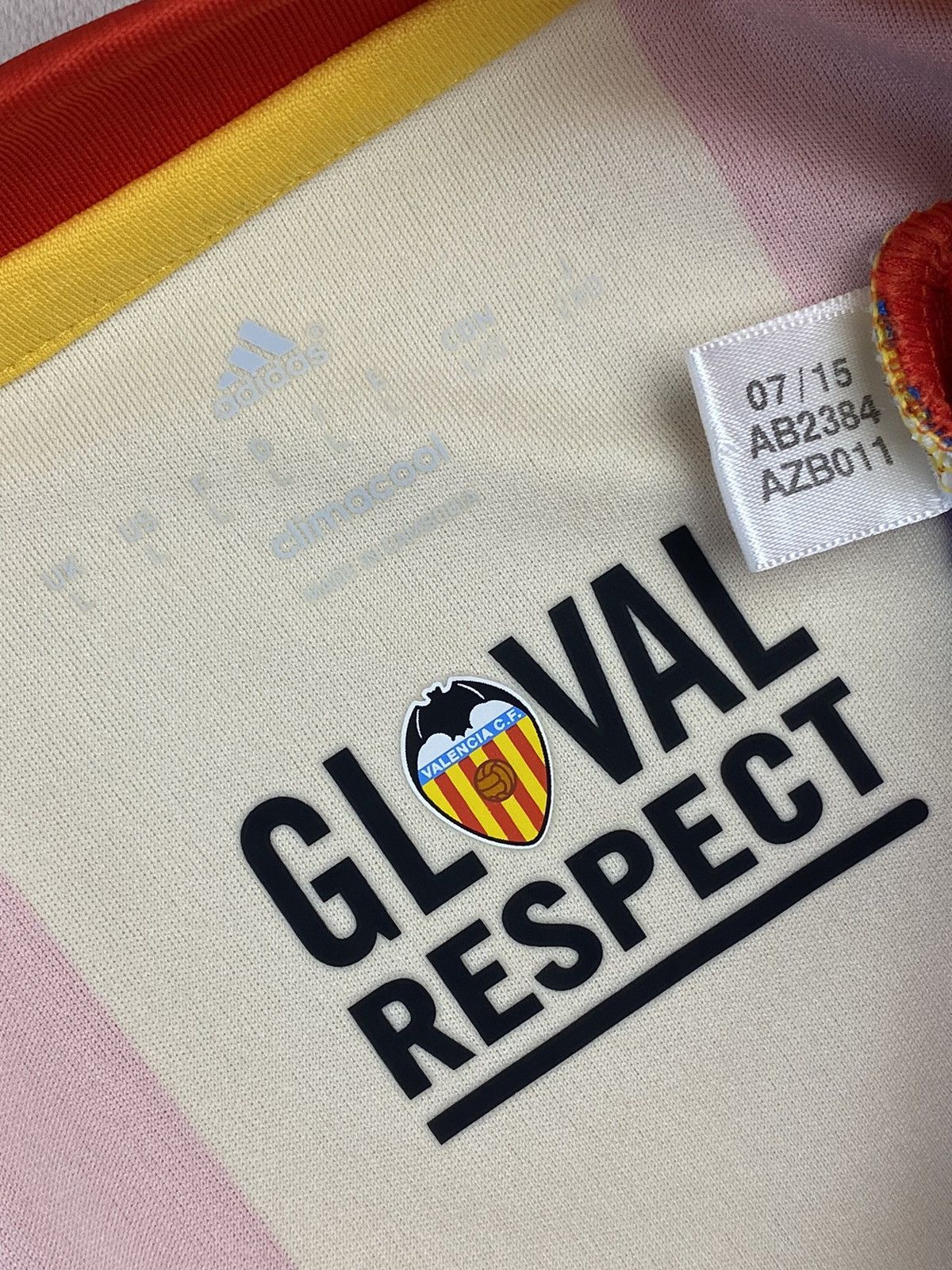 Adidas Valencia jersey 2015 / 16 away t-shirt football soccer Size US L / EU 52-54 / 3 - 6 Thumbnail