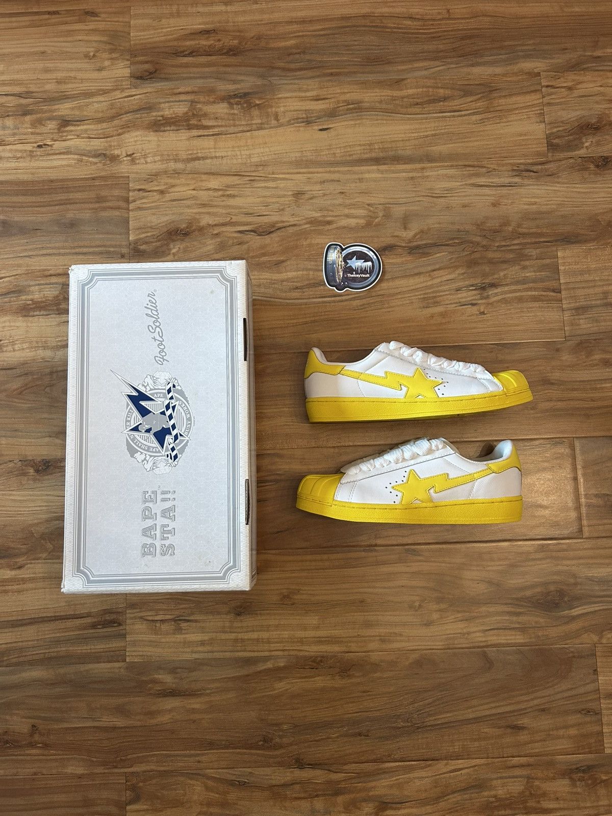 Bape DS Bape OG White and Yellow Skullstas Size US 8.5 / EU 41-42 - 1 Thumbnail