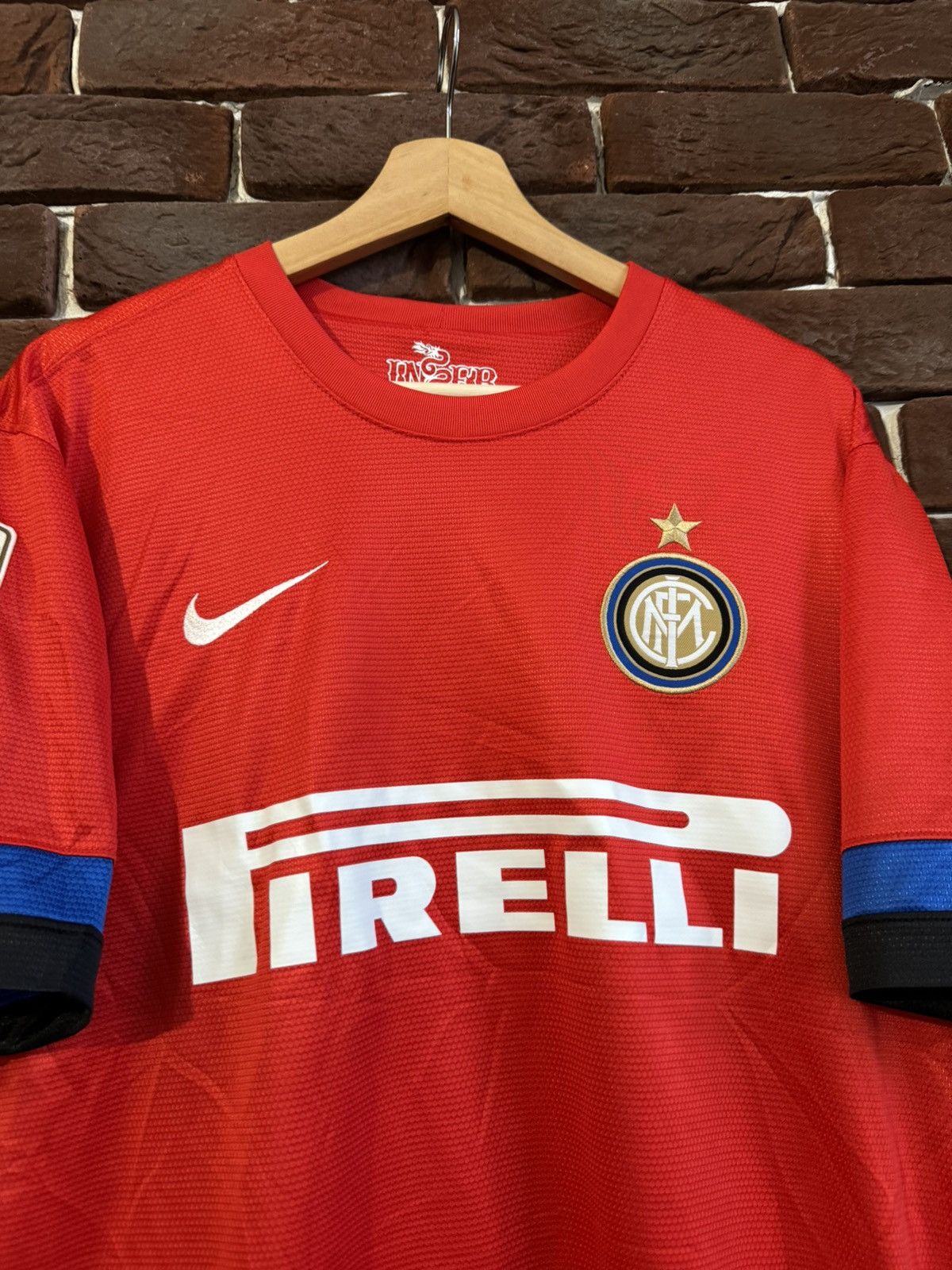 Nike Rare Hype Inter Mediolan L Red Jersey Nike Swoosh Soccer Size US L / EU 52-54 / 3 - 3 Thumbnail