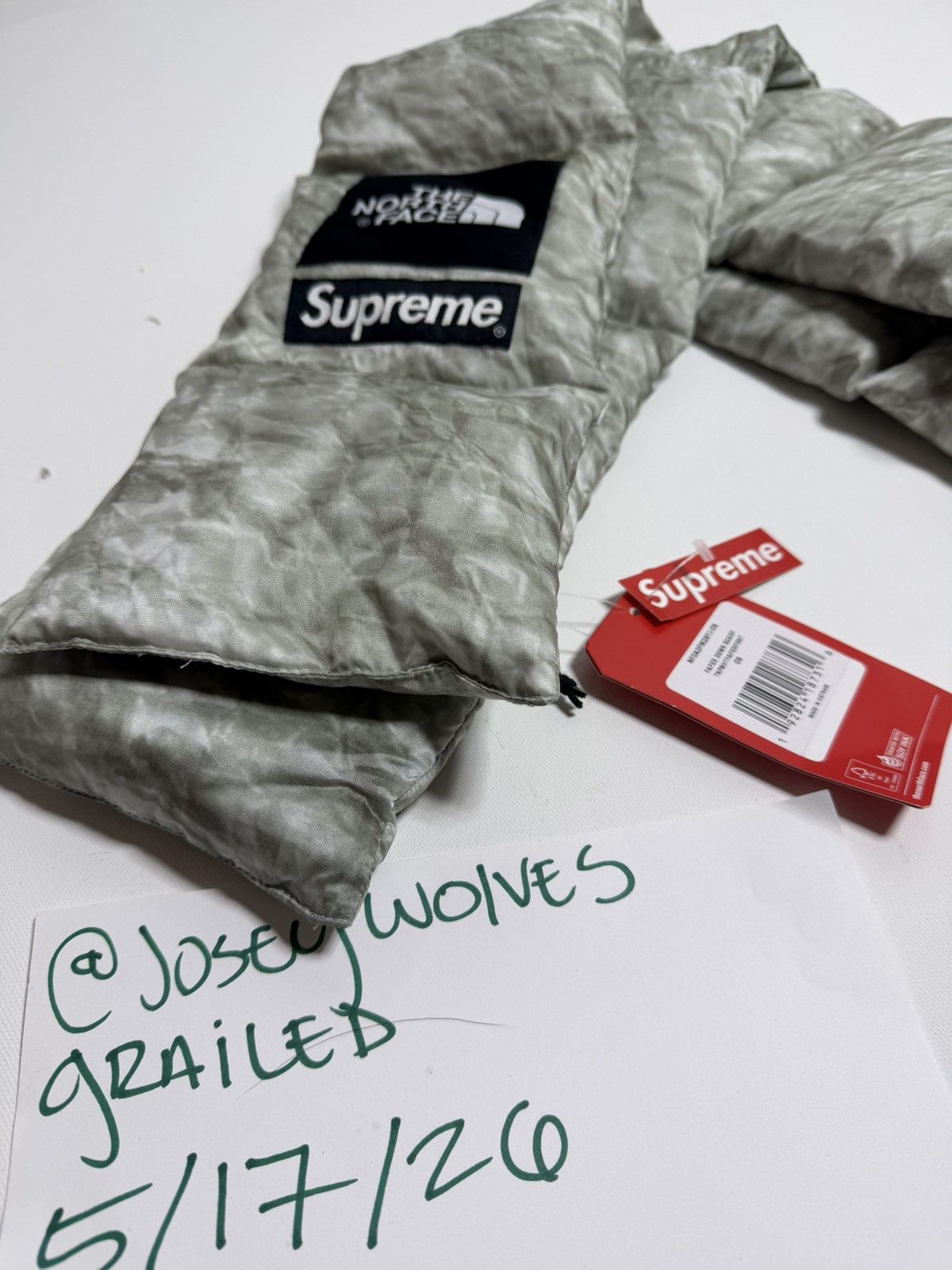Supreme Supreme x The North Face RTG Fleece Gloves AND SCARF Size ONE SIZE - 5 Thumbnail