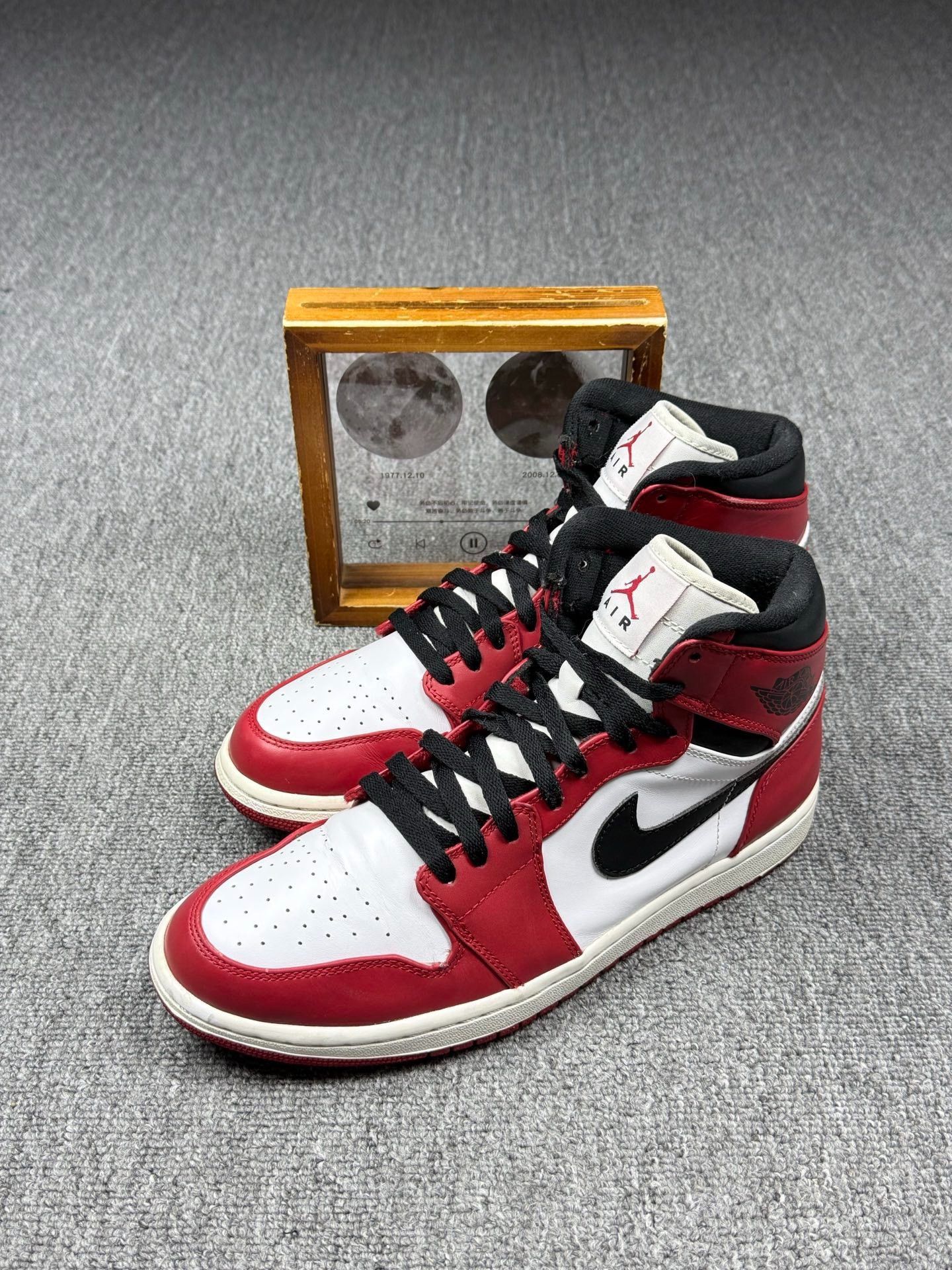 Nike Nike AJ1 Red Lowtop Sneakers 11 Men Size US 11 / EU 44 - 1 Thumbnail