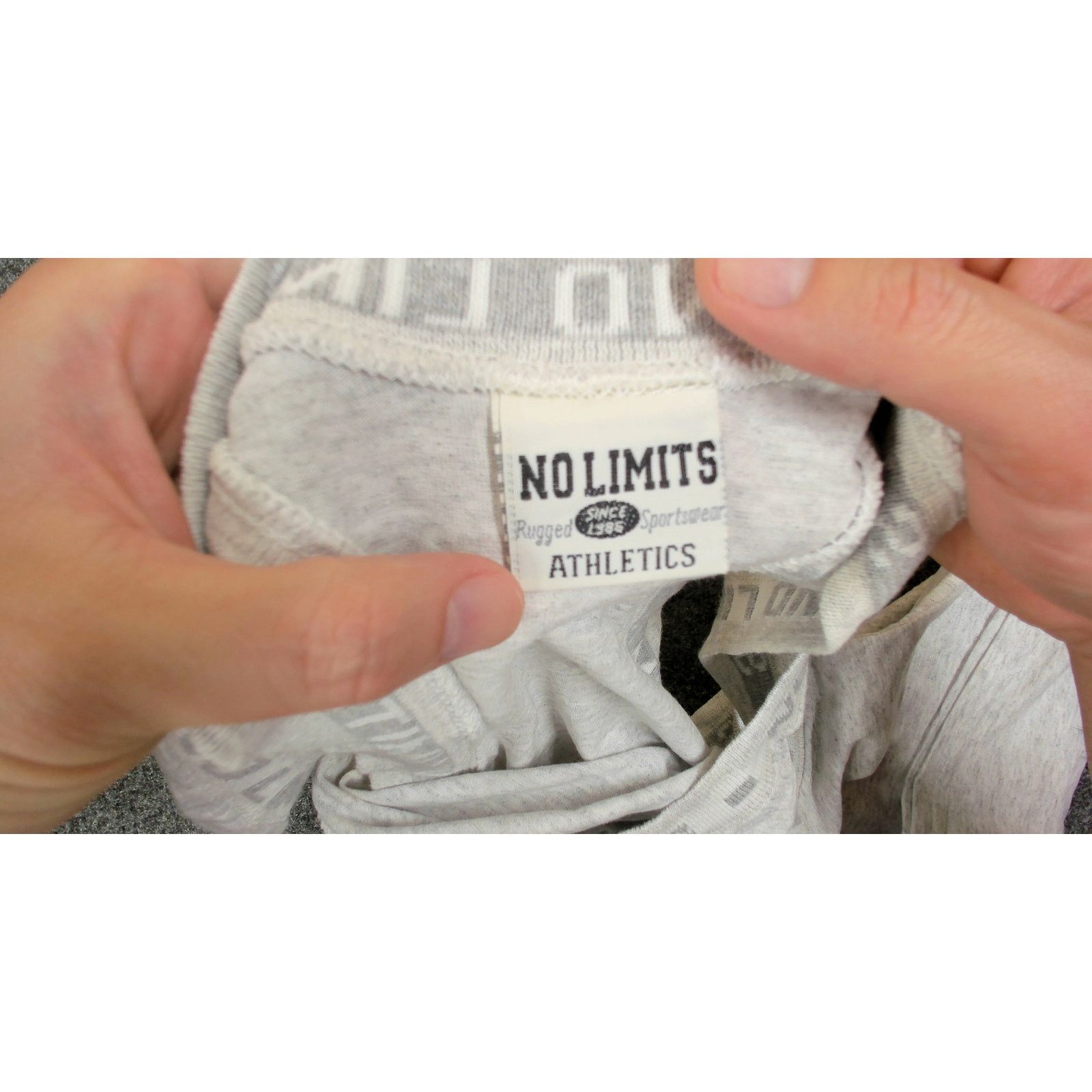 Vintage Vintage 90s No Limits Athletics Oversized Racerback Tank Size US XL / EU 56 / 4 - 5 Thumbnail
