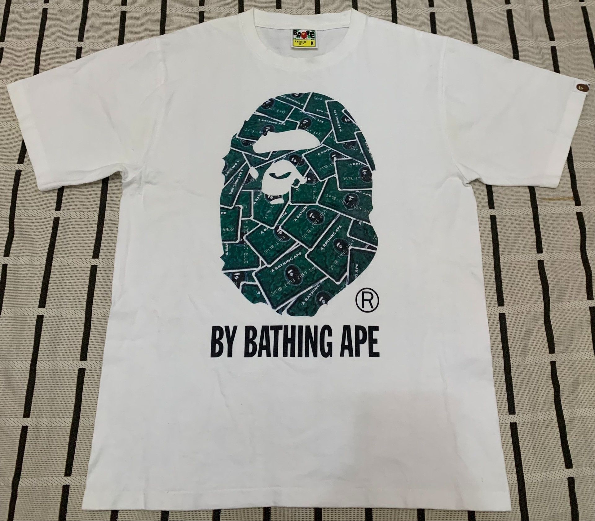 Bape Bape Limited Gold T-Shirt M Men Size US M / EU 48-50 / 2 - 1 Thumbnail
