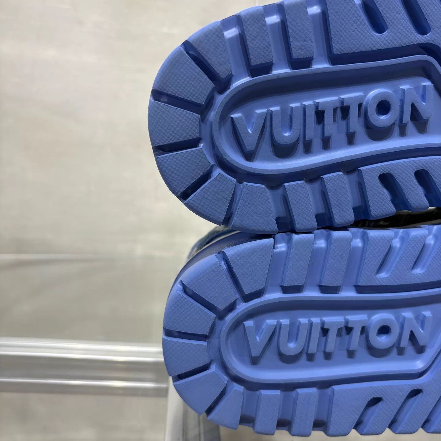 Louis Vuitton LV Trainer Maxi White Blue Denim Pang Ding UK6 Size US 7 / EU 40 - 9 Thumbnail