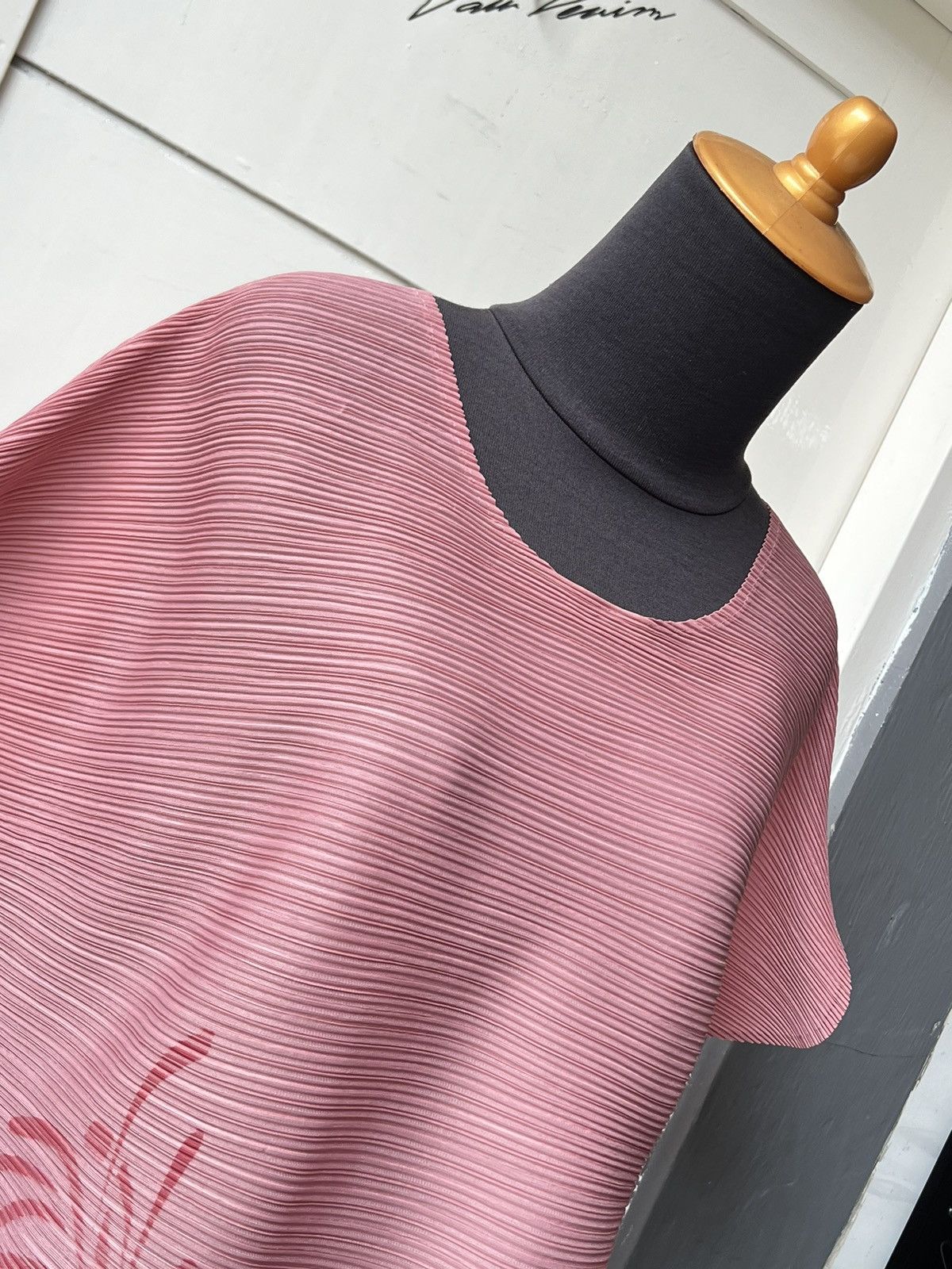 Japanese Brand Japanese Brand Pleats Pink Dress Size M / US 6-8 / IT 42-44 - 13 Thumbnail