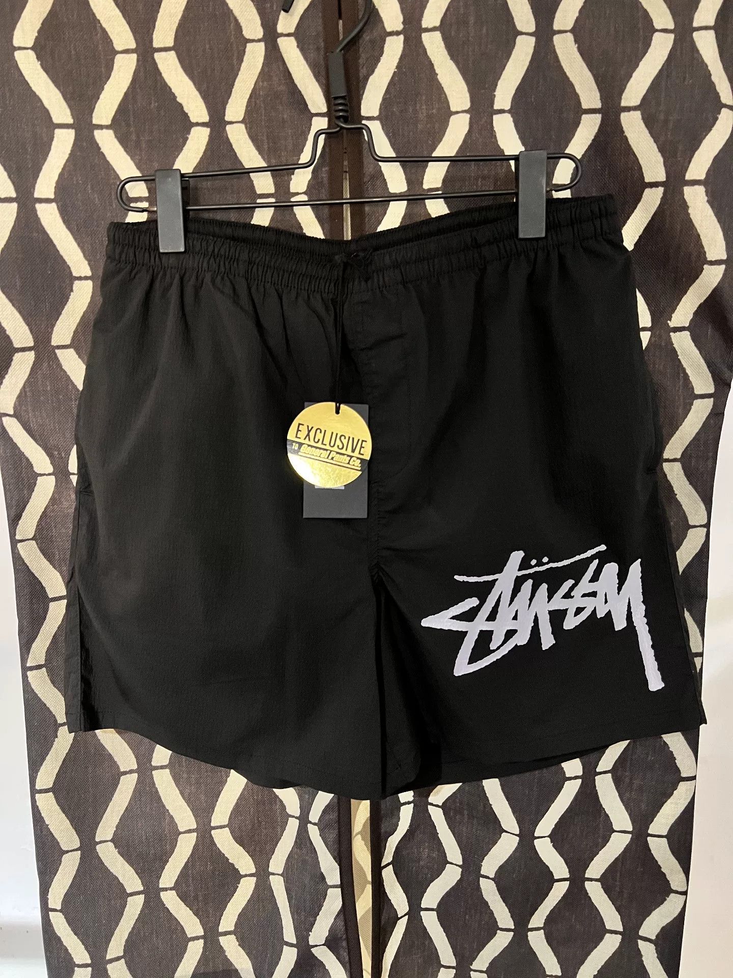 Stussy stussy large logo beach shorts size 32 Size US 32 / EU 48 - 1 Thumbnail
