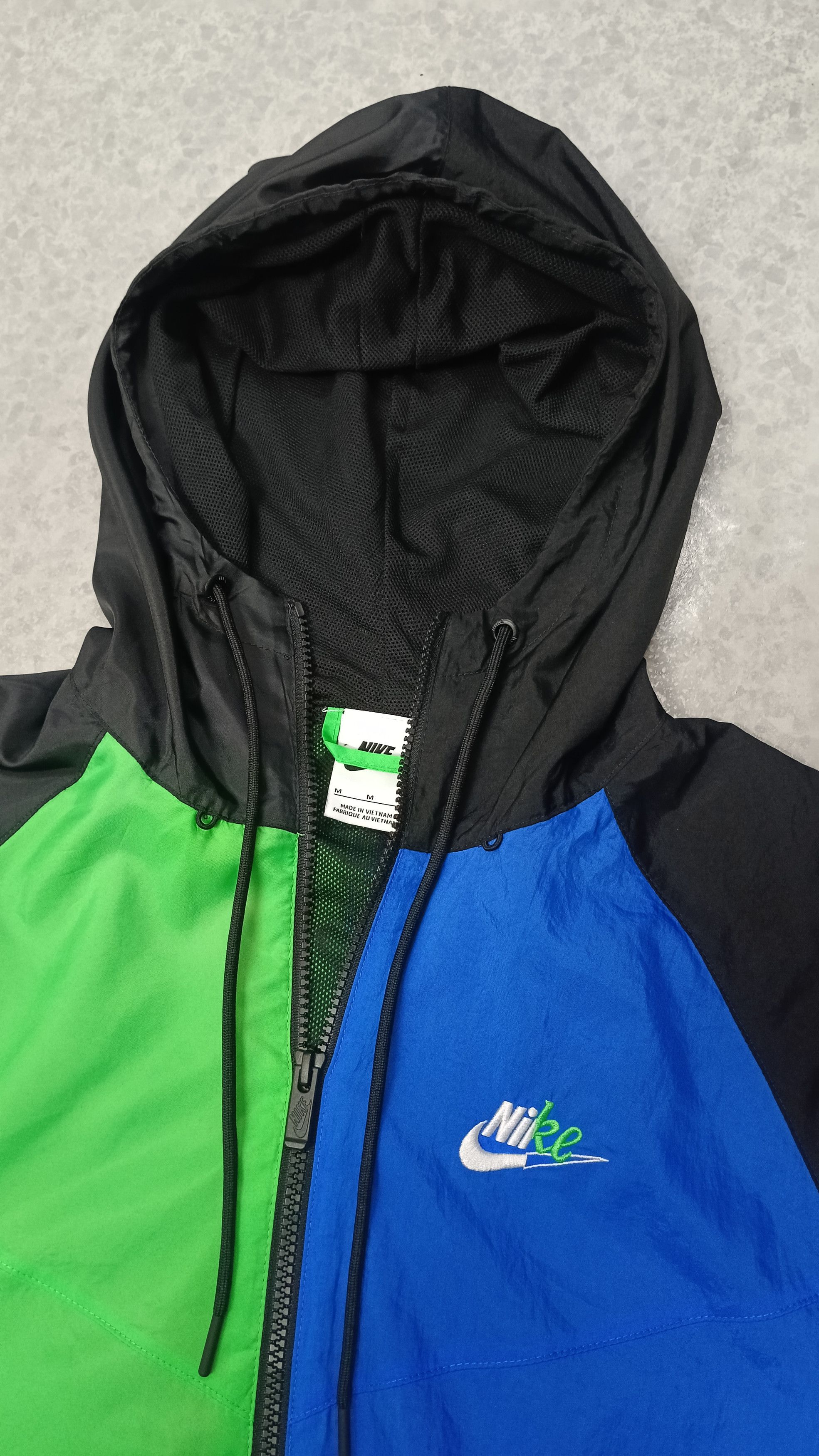 Nike Nike Essentials Woven Colourblock Windrunner Size US M / EU 48-50 / 2 - 5 Thumbnail