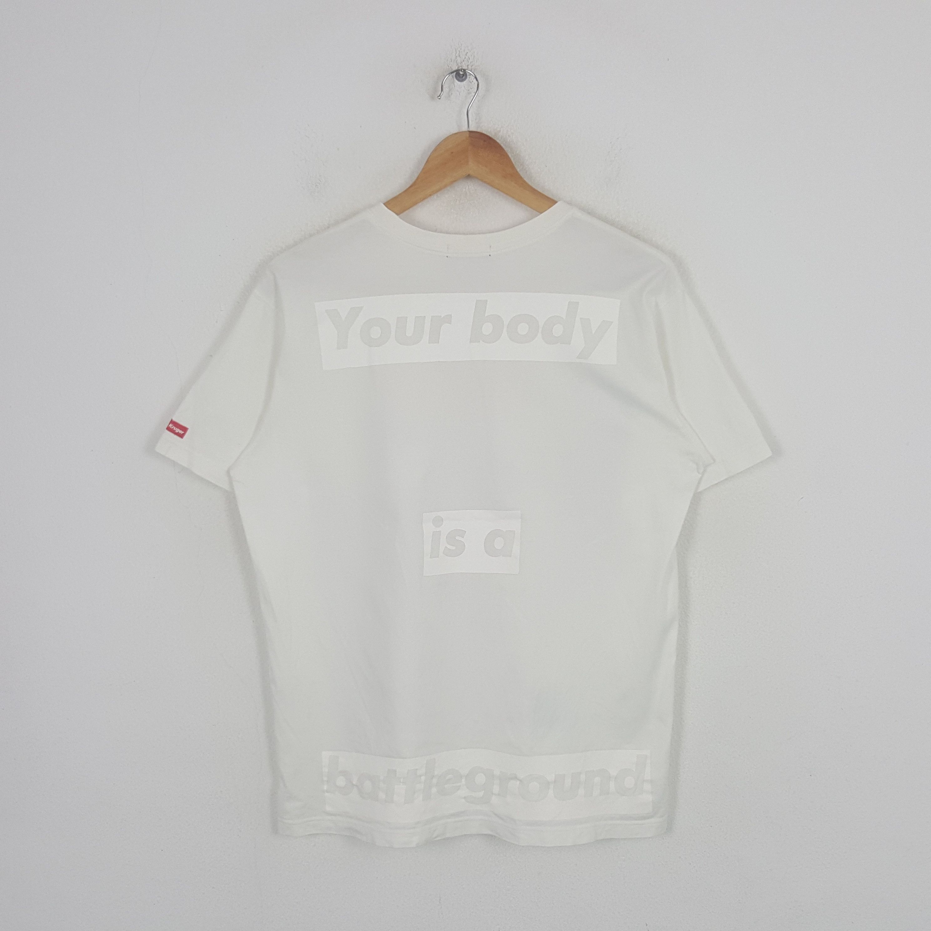 Barbara Kruger Vintage Barbara Kruger Japanese Brand Tshirt C299N80 Size US L / EU 52-54 / 3 - 3 Thumbnail