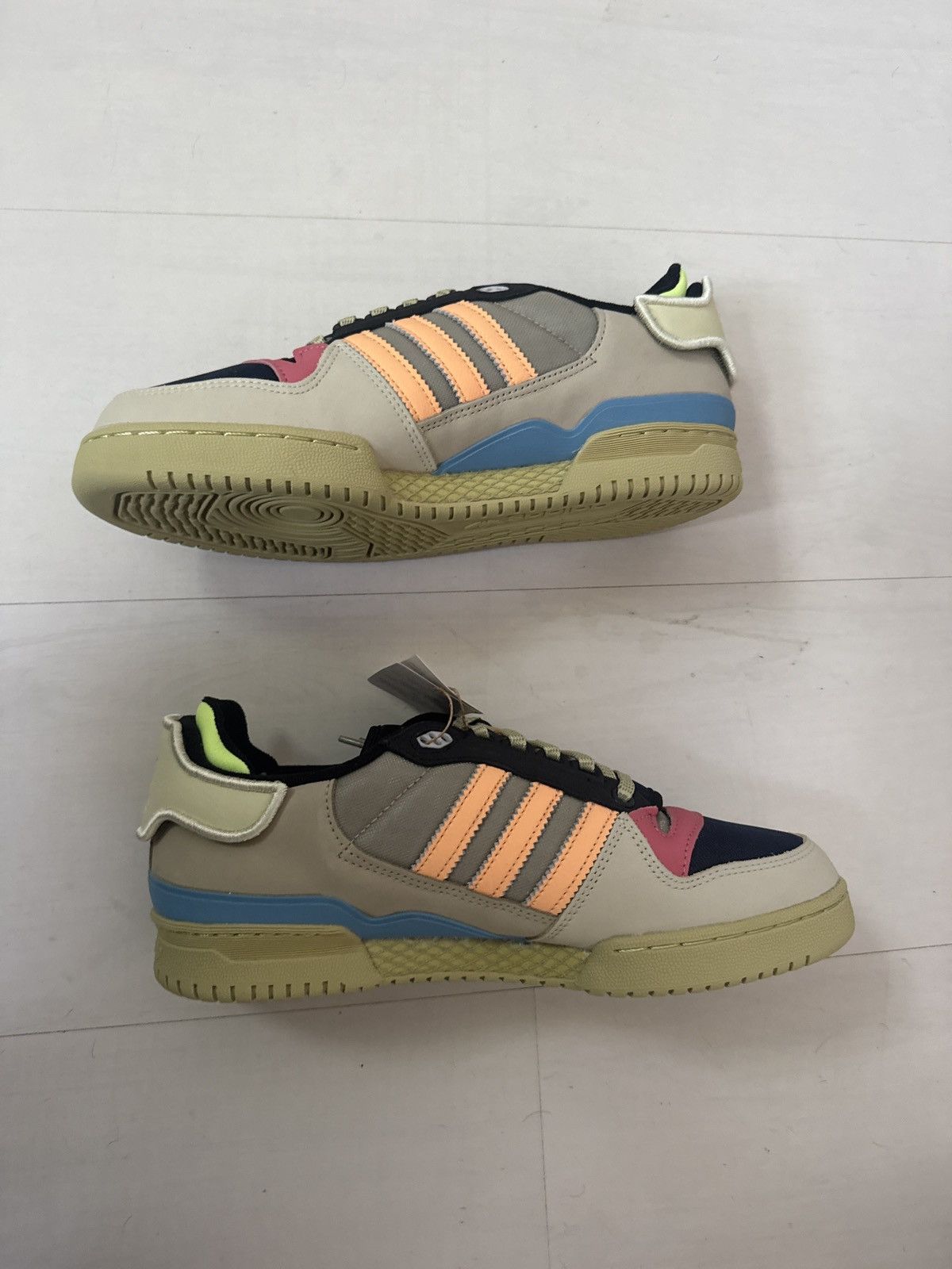 Adidas x Bad Bunny forum pwr