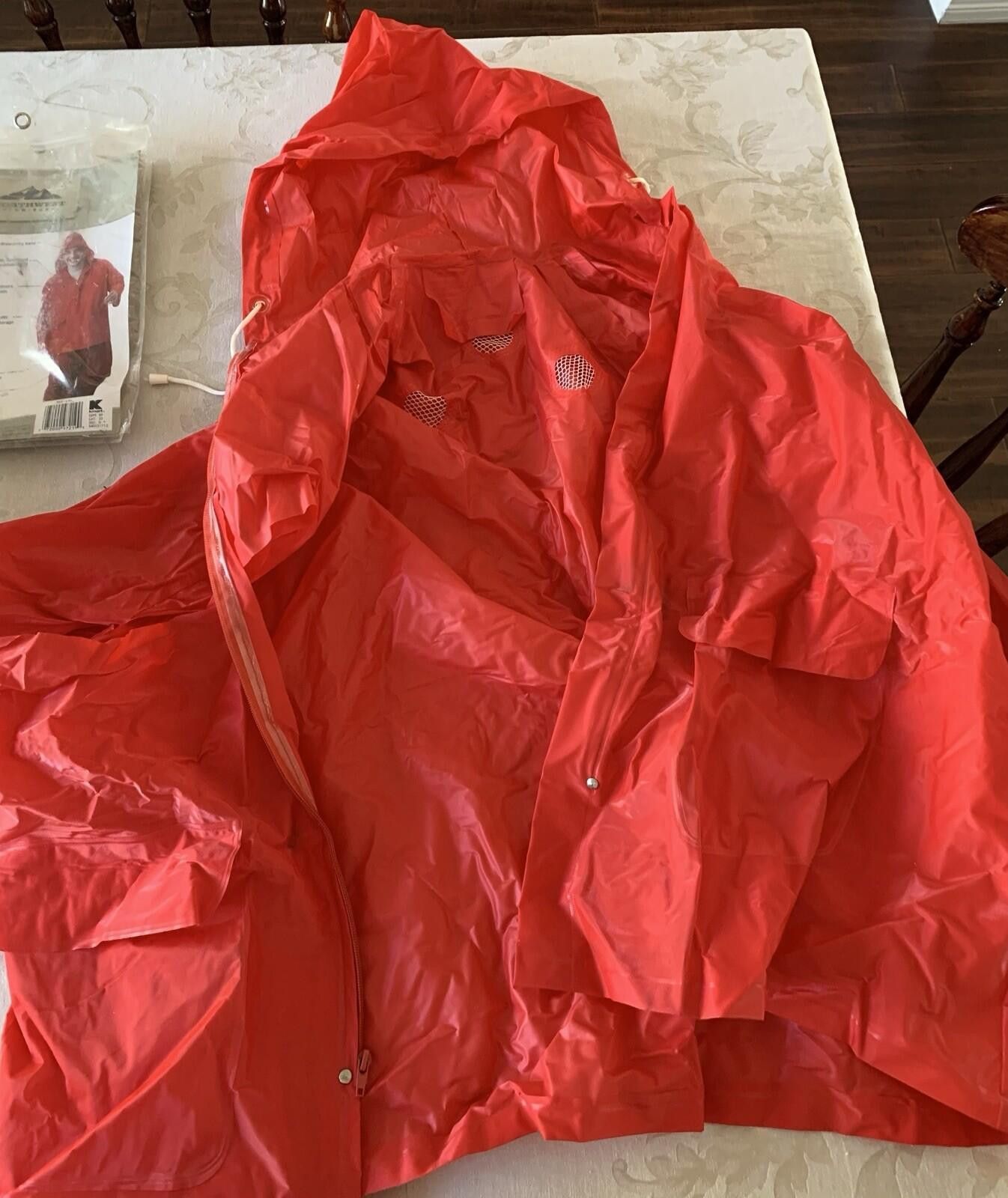 Northwest Territory Northwest Territory L/XL Red Plastic Rain Jacket Size US XL / EU 56 / 4 - 1 Thumbnail