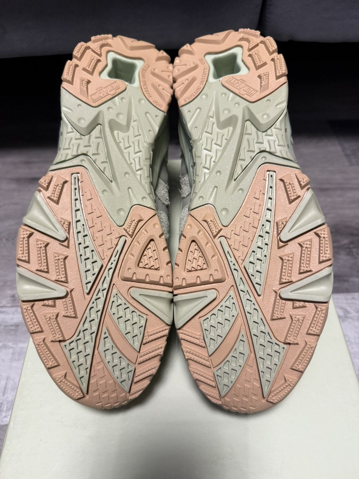Reebok Reebok x Tobe Nwigwe “Chukwu” – Mint | Size 9 Size US 9 / EU 42 - 7 Thumbnail