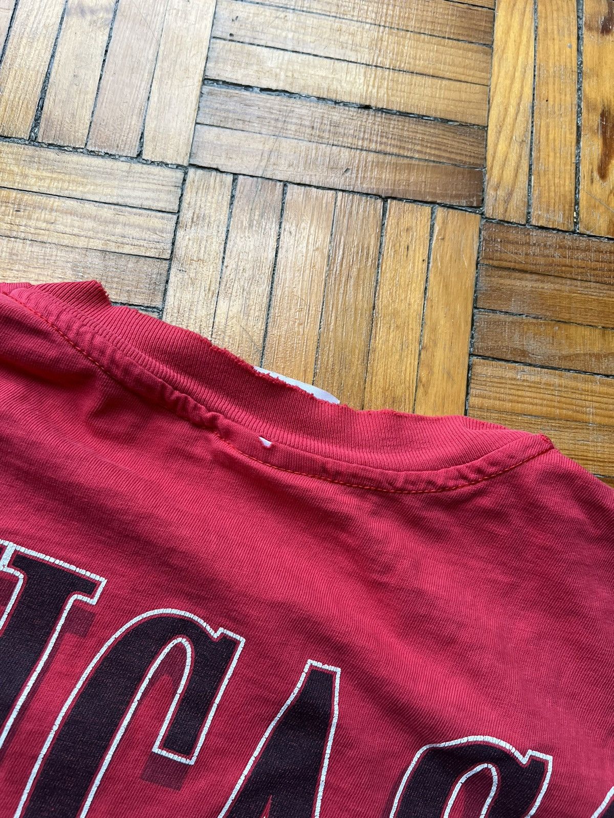 NBA × Vintage 1994 NBAP Bulls Logo Collegiate Single Stitch Team Hanes Tee Size US L / EU 52-54 / 3 - 3 Thumbnail