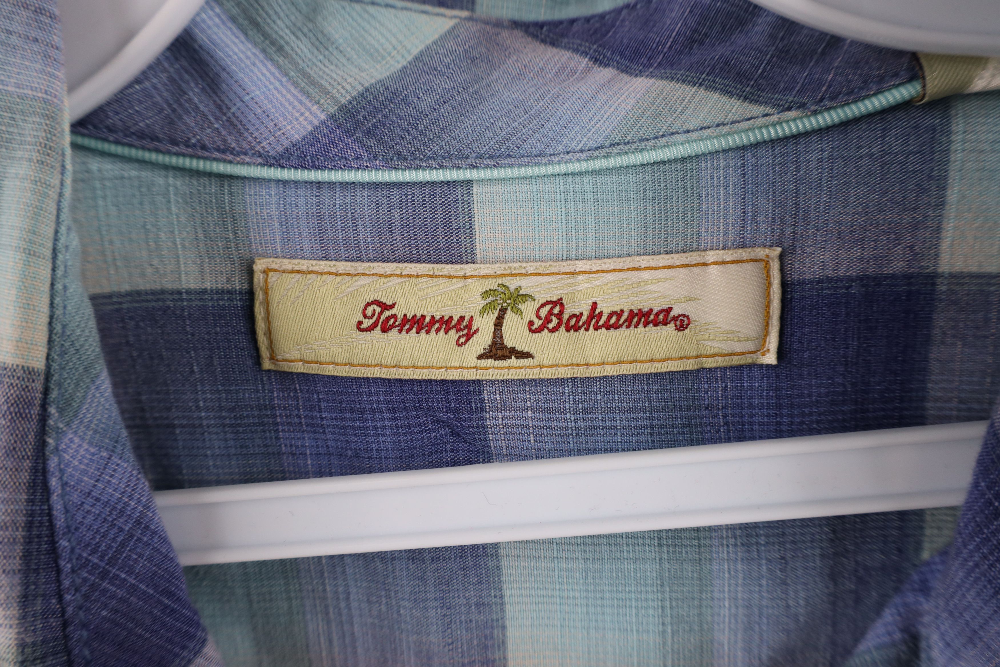 Tommy Bahama × Vintage Vintage Tommy Bahama Rayon Blend Collared Button Shirt Plaid Size US L / EU 52-54 / 3 - 4 Thumbnail