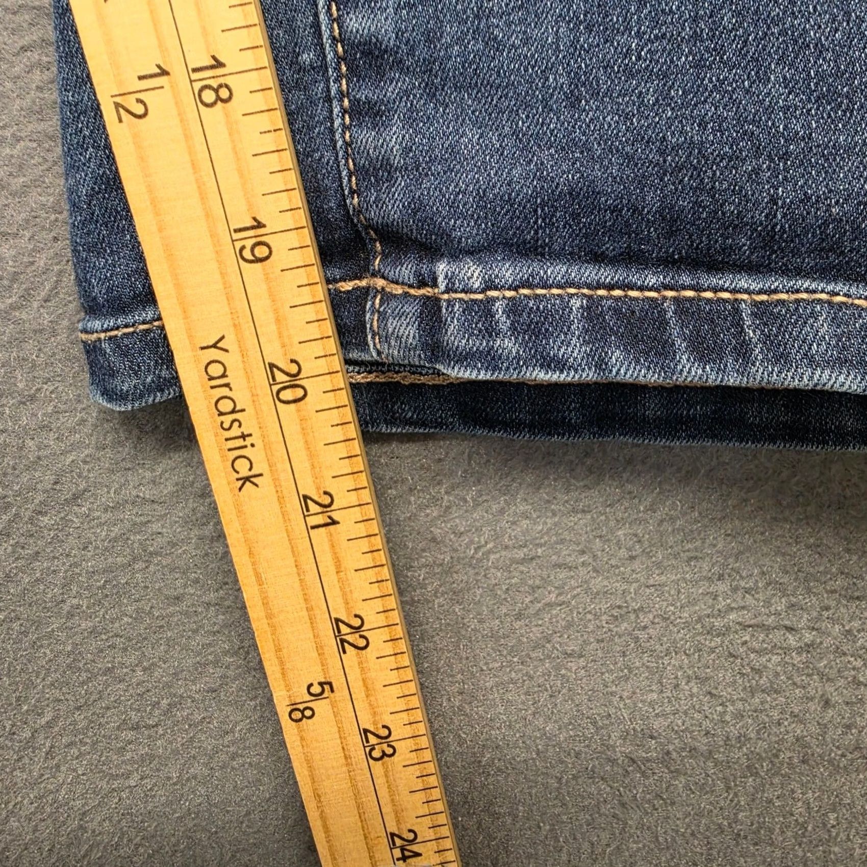 Vintage Lane Bryant Womens Jeans Cropped Capri 20in Inseam Mid Rise 20 Blue Girlfriend Short Plus Size Women Size 42" / US 20 - 6 Thumbnail
