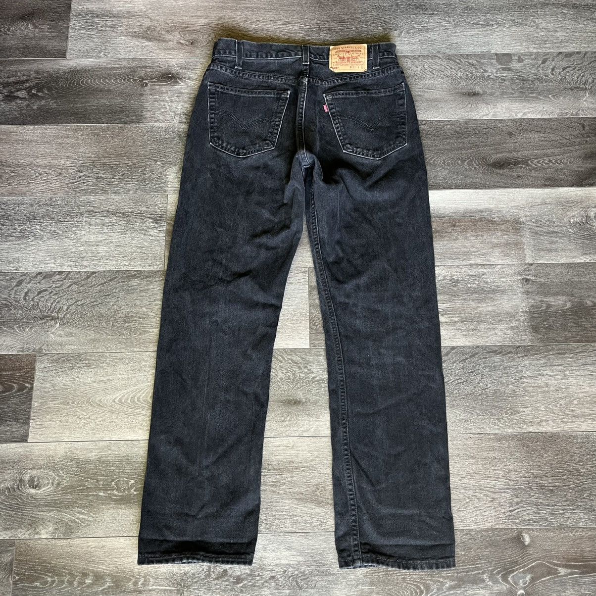 Vintage 90s Levi’s 505 Regular Fit Straight Leg Jeans 33x32
