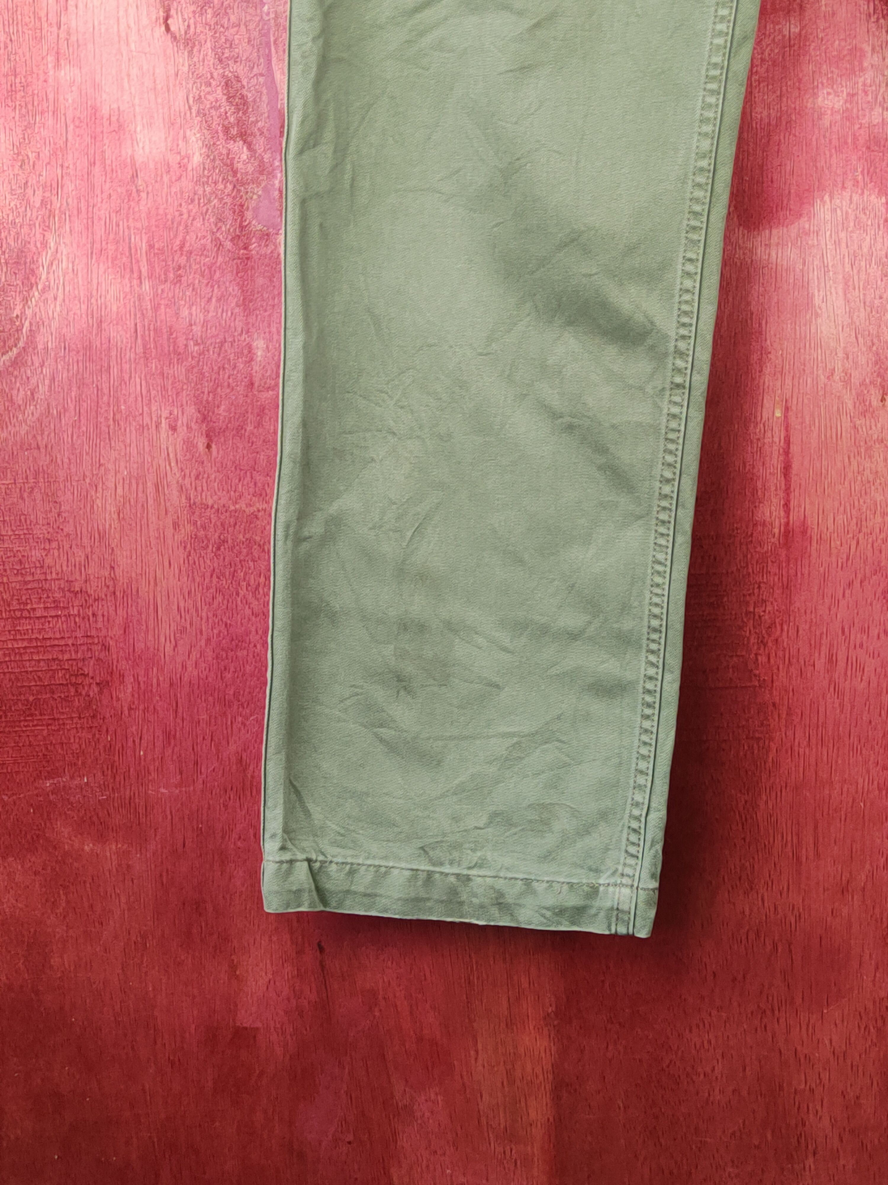 Japanese Brand Uniqlo Army Green ripped vintage Casual Pants #S2258 Size US 33 - 4 Thumbnail