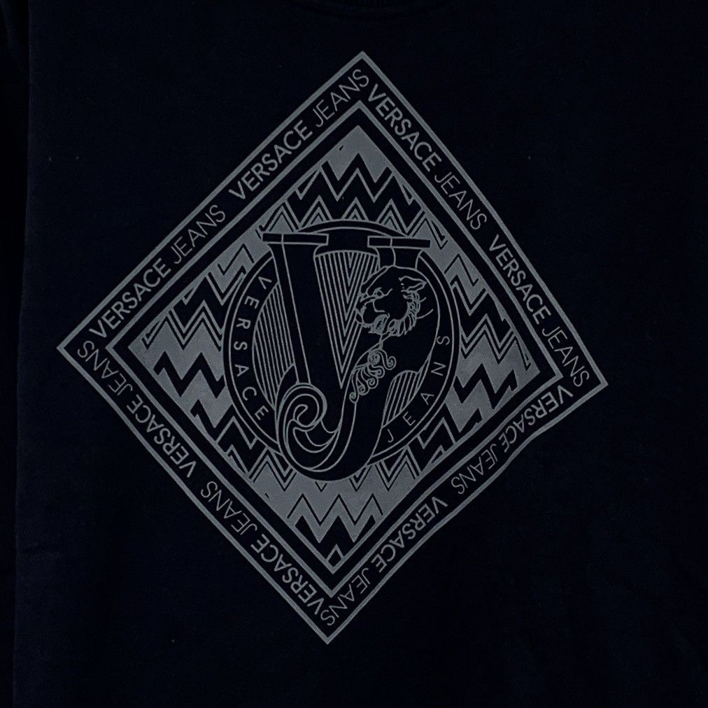 Versace Versace Logo Letter Printed Long Sleeve Sweatshirt K26WX Size US L / EU 52-54 / 3 - 4 Thumbnail