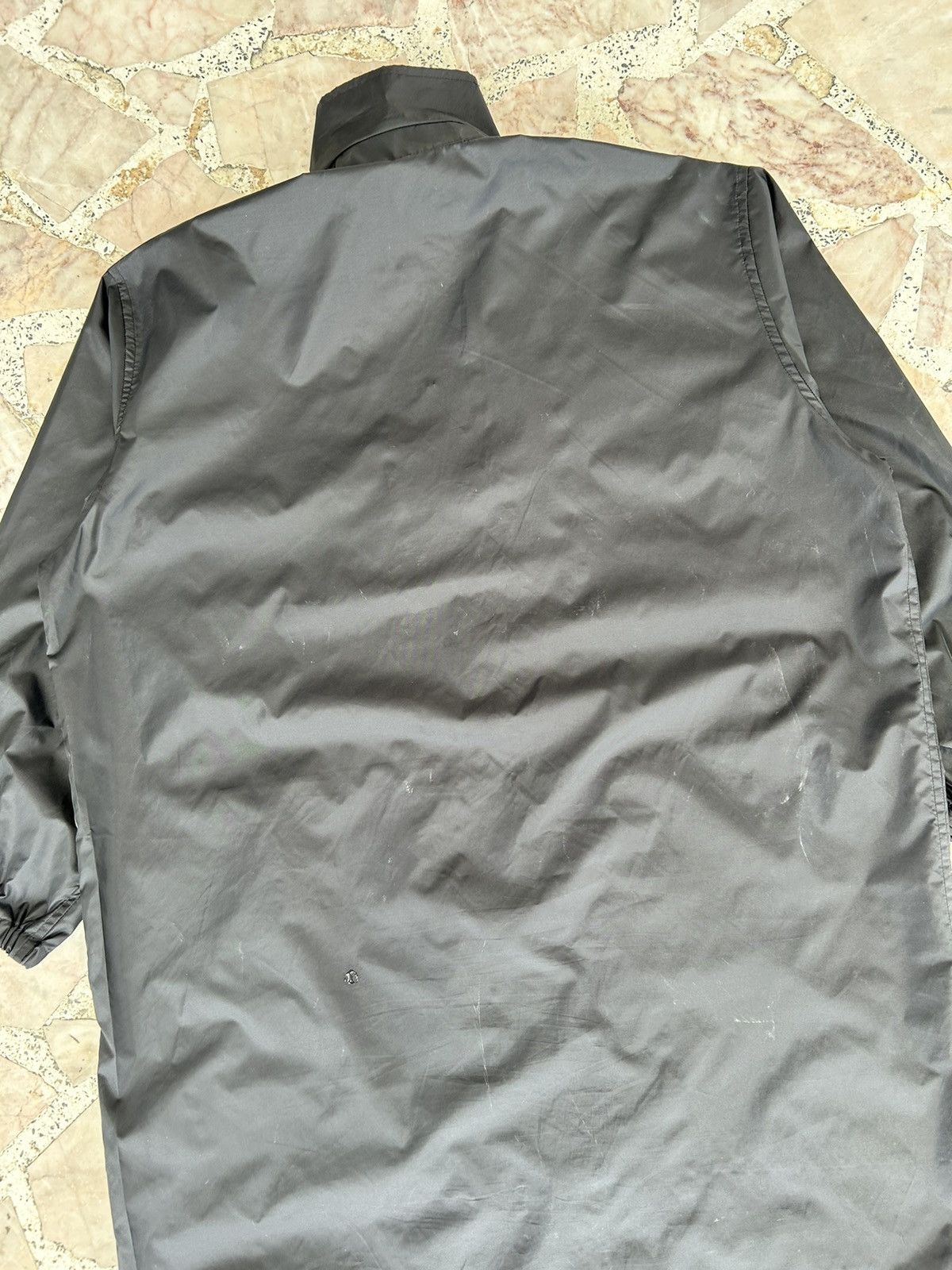 Comme des Garcons Cdg black raincoat spellout on wrist Size US L / EU 52-54 / 3 - 15 Thumbnail