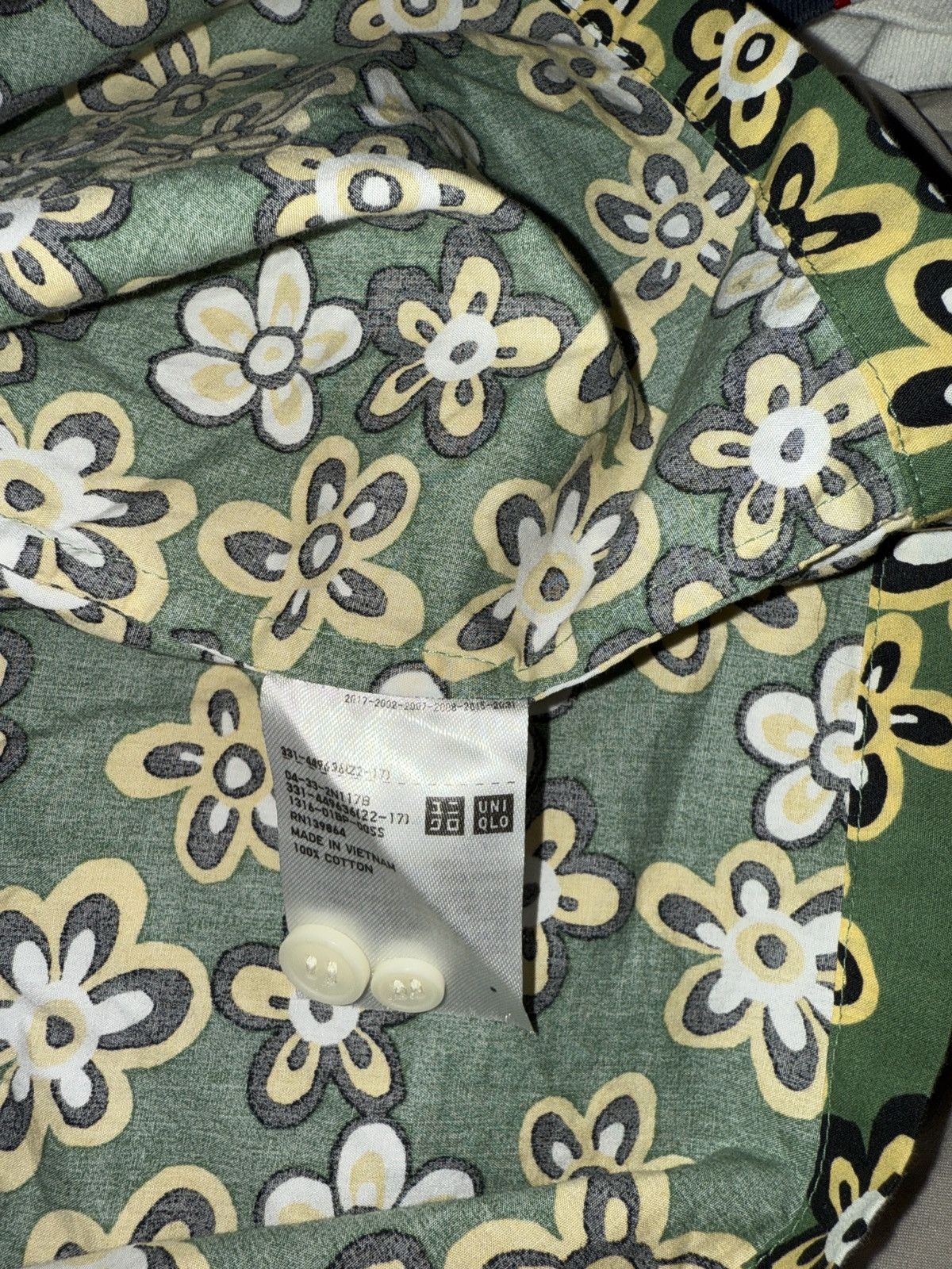Marni × Uniqlo MARNI BUTTON UP Size US M / EU 48-50 / 2 - 4 Thumbnail