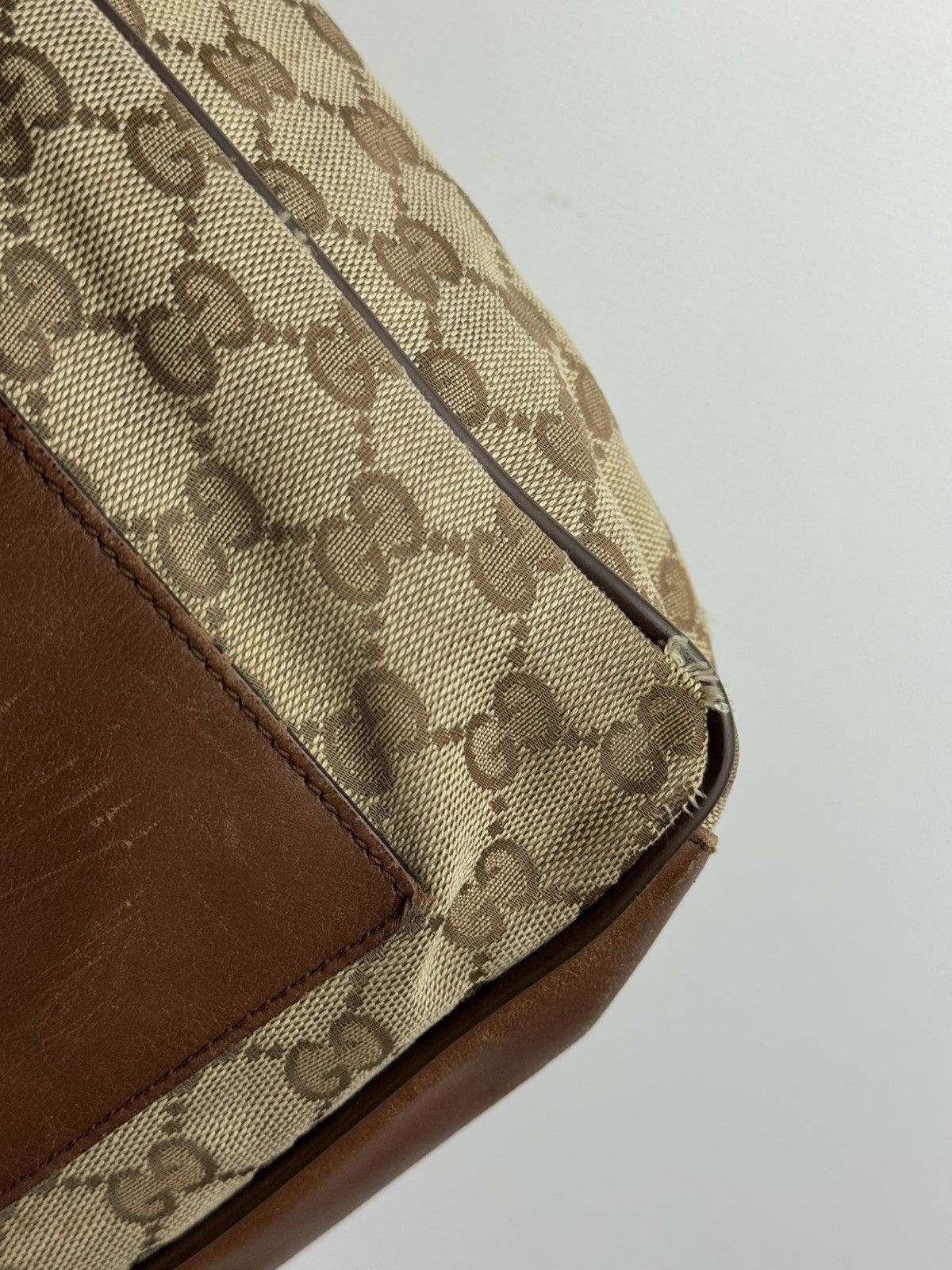 Gucci Vintage Gucci GG Shoulder Canvas Leather Bag Beige 019-0533 Size ONE SIZE - 14 Thumbnail