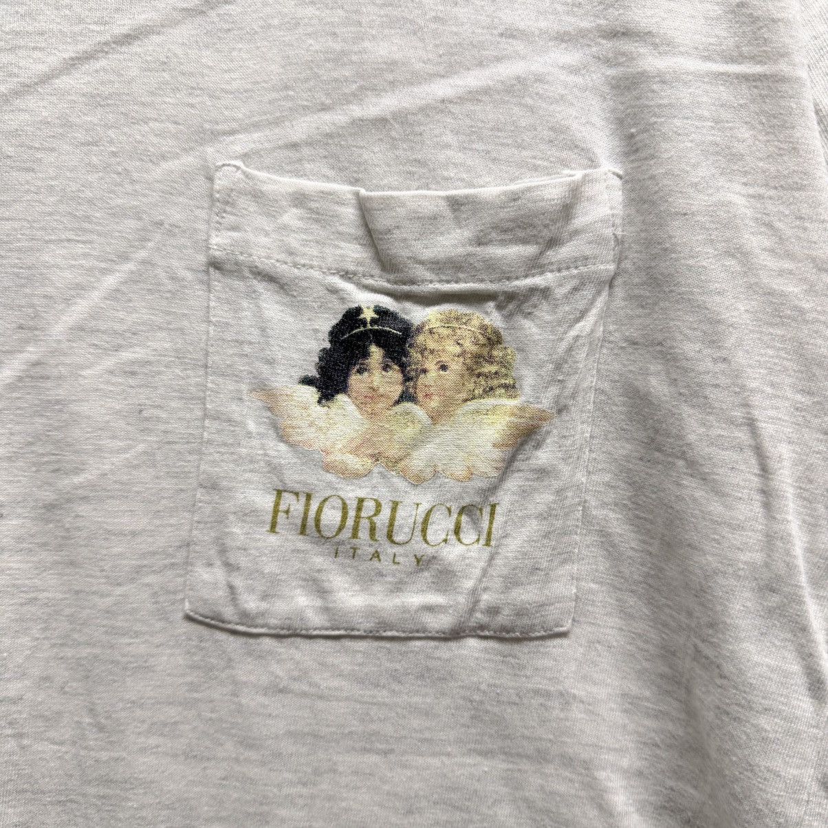 Fiorucci Fiorucci Angels Logo V Neck Pocket Tee Shirt Luxury (s) Size US S / EU 44-46 / 1 - 2 Thumbnail