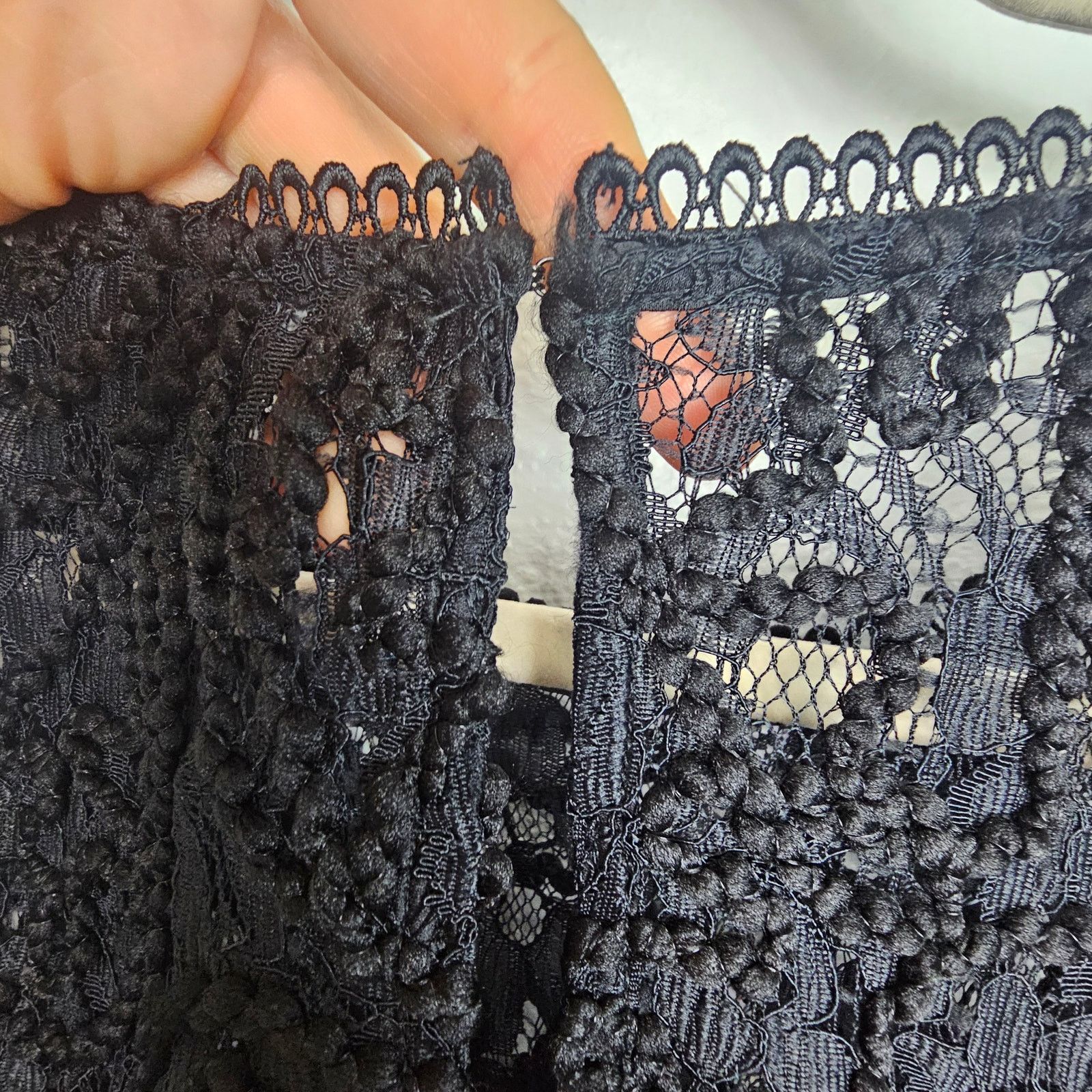 White House Black Market White House Black Market Womens Chunky Lace Top Whimsigth Size XXL / US 16-18 / IT 52-54 - 11 Thumbnail