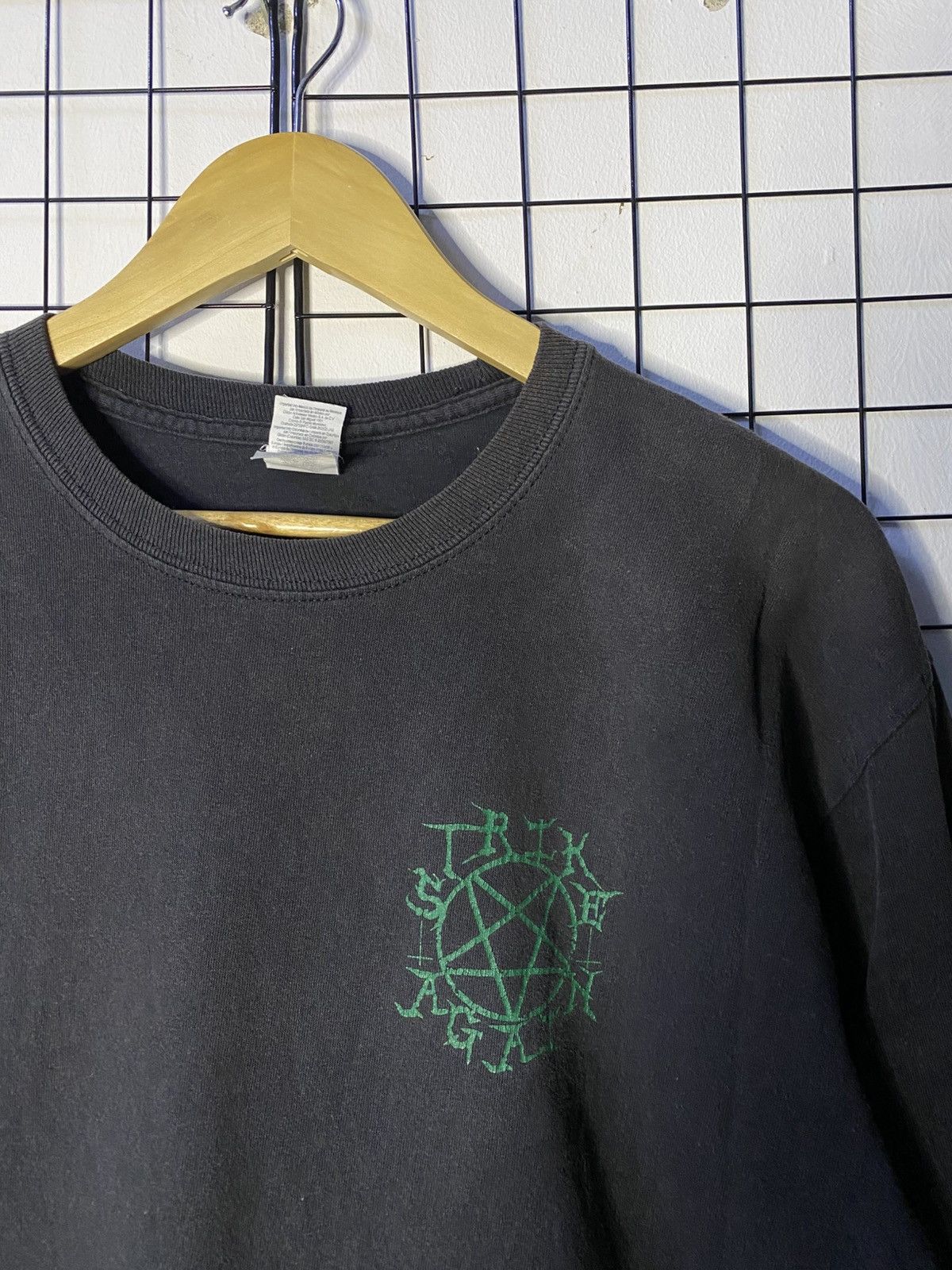 Vintage The Devil Strike Again y2k LS Size US M / EU 48-50 / 2 - 3 Thumbnail
