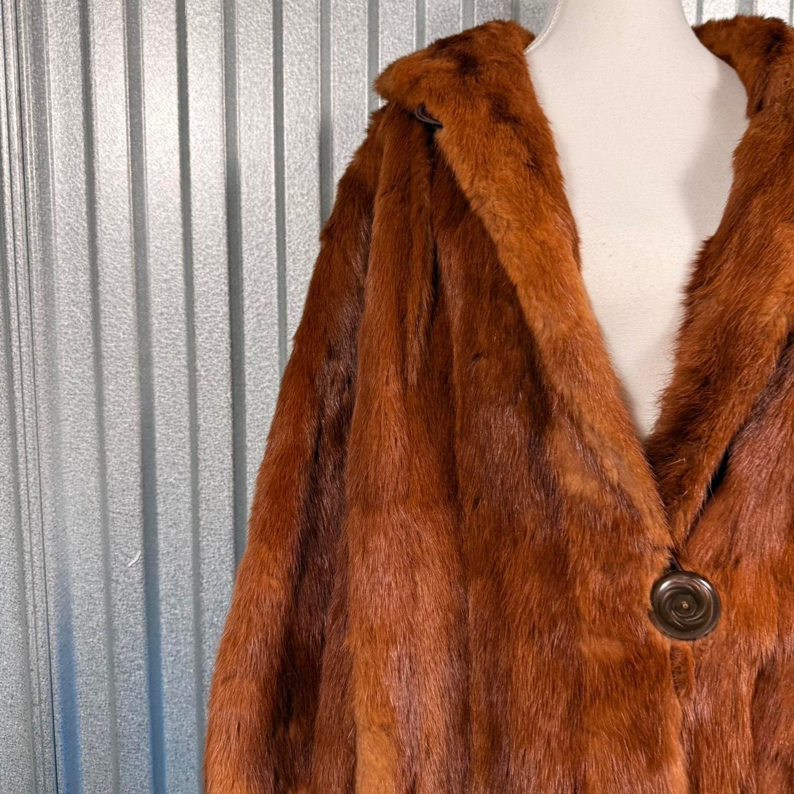 Other Brown vintage fur coat Size L / US 10 / IT 46 - 2 Thumbnail