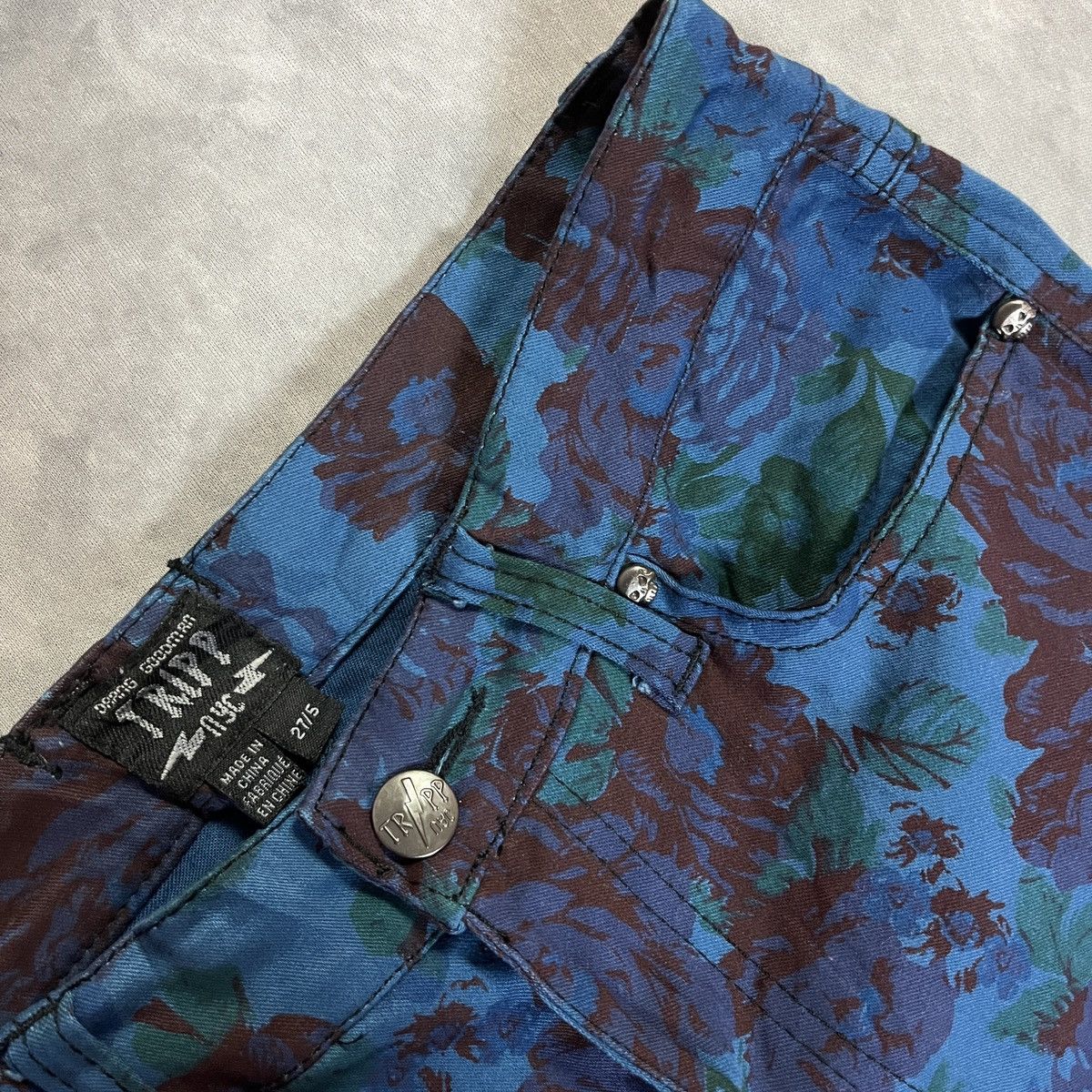 Tripp NYC Tripp NYC Archive Floral Skinny Pants Skull Rivet Punk Goth Size 27" / US 4 / IT 40 - 6 Thumbnail
