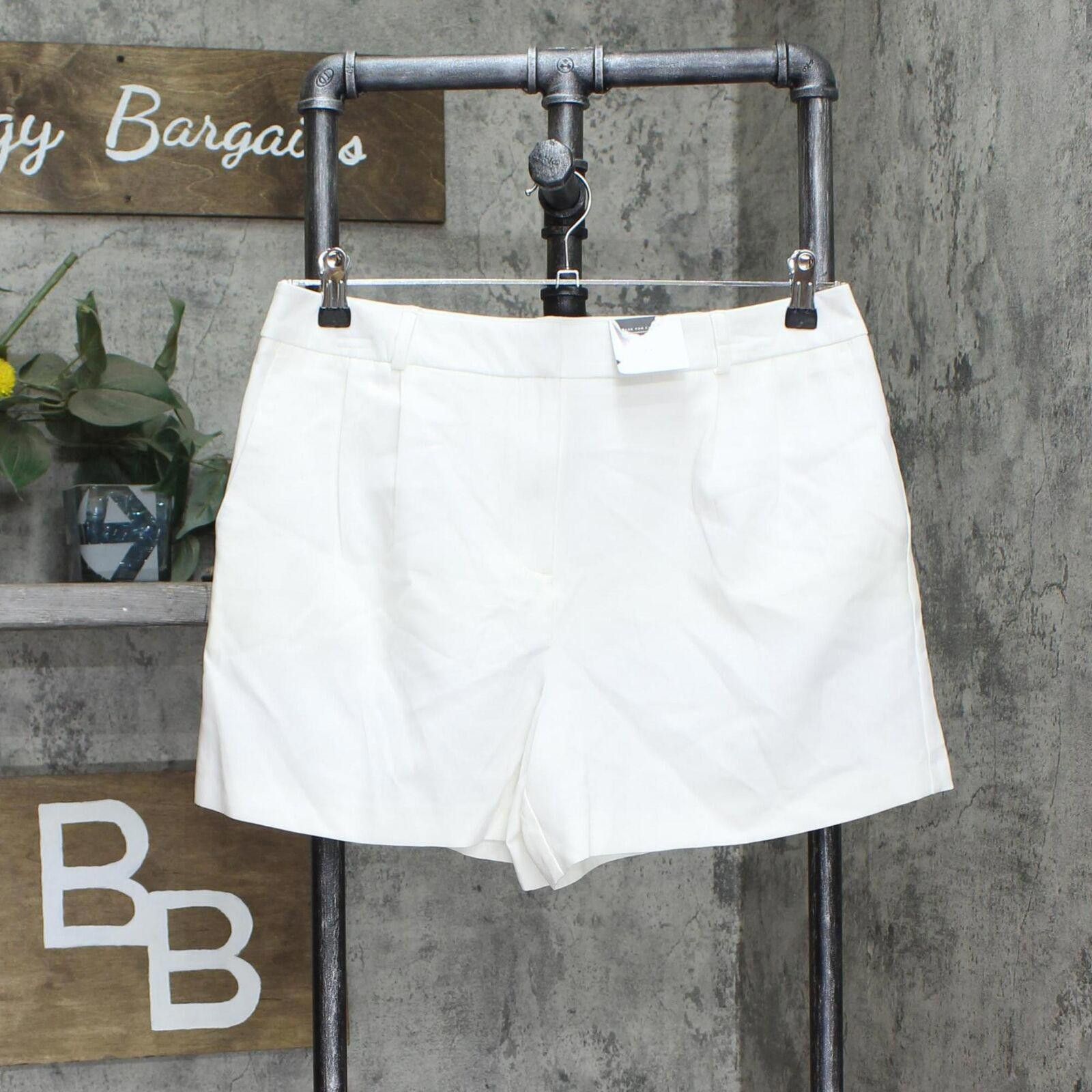 Designer Simply Styled Fit Suiting Shorts S22224SS-MB 10 Cloud White Size 32" / US 10 / IT 46 - 1 Thumbnail