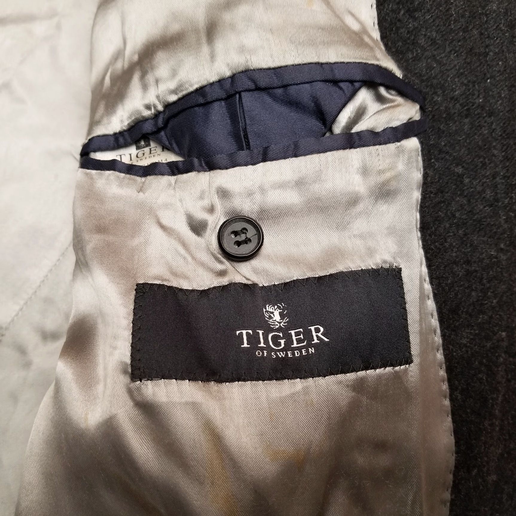 Tiger of Sweden VINTAGE Tiger of Sweden Coat Mens 44 Charcoal 80% Wool Overcoat Jacket Wilhelm 4 Casual Size US S / EU 44-46 / 1 - 4 Thumbnail