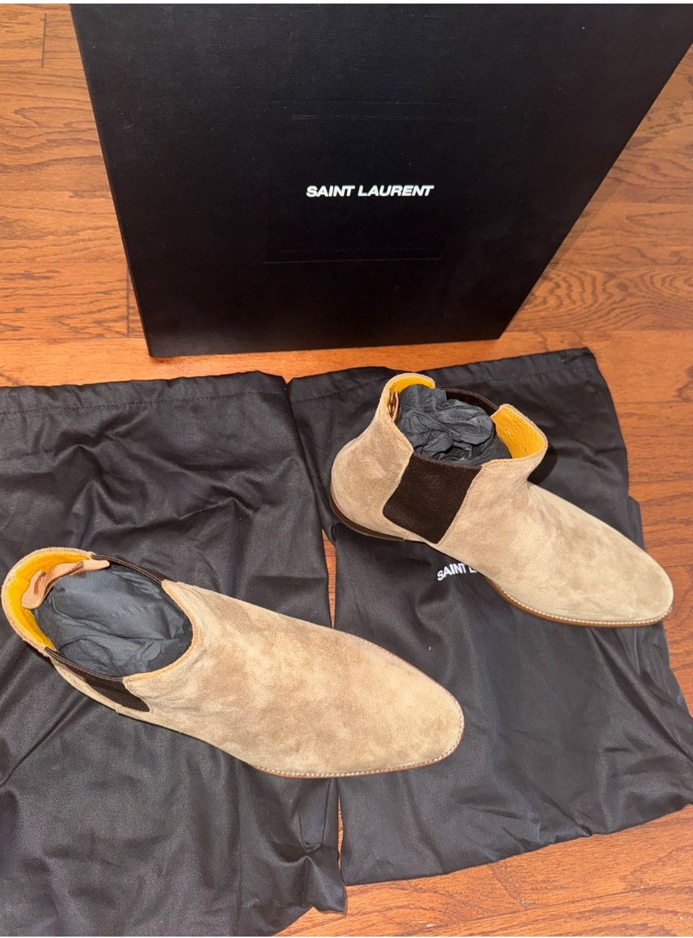 Yves Saint Laurent YSL WYATT CHELSEA BOOTS IN SUEDE Size US 7 / EU 40 - 3 Thumbnail