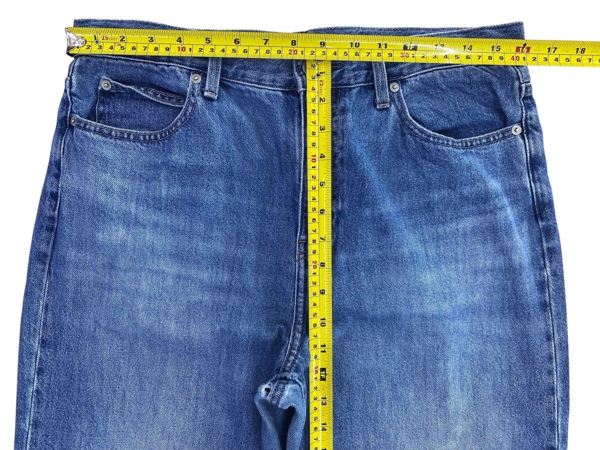 Uniqlo Uniqlo Faded Wash Style Wide Leg Jeans Size US 32 / EU 48 - 9 Thumbnail
