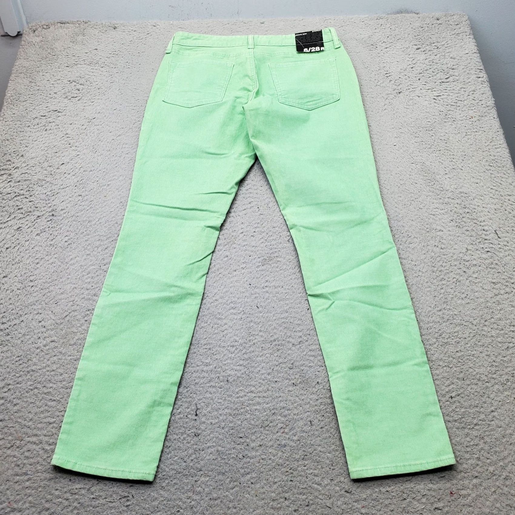 Gap Gap Womens Corduroy Pants 6 Green Flat Front 29.25" Inseam Skinny Leg Casual Streetwear Chino NWT Womens Size 6 Gap Pants Green Corduroy Jackets? Size 28" / US 6 / IT 42 - 2 Thumbnail